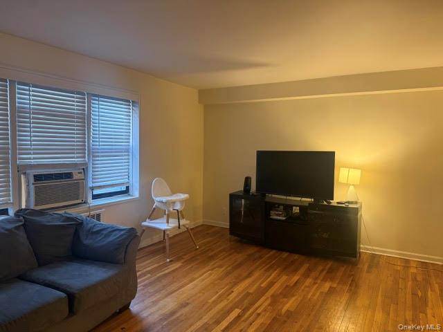 465 E Lincoln AVE #411, Mount Vernon, NY 10552