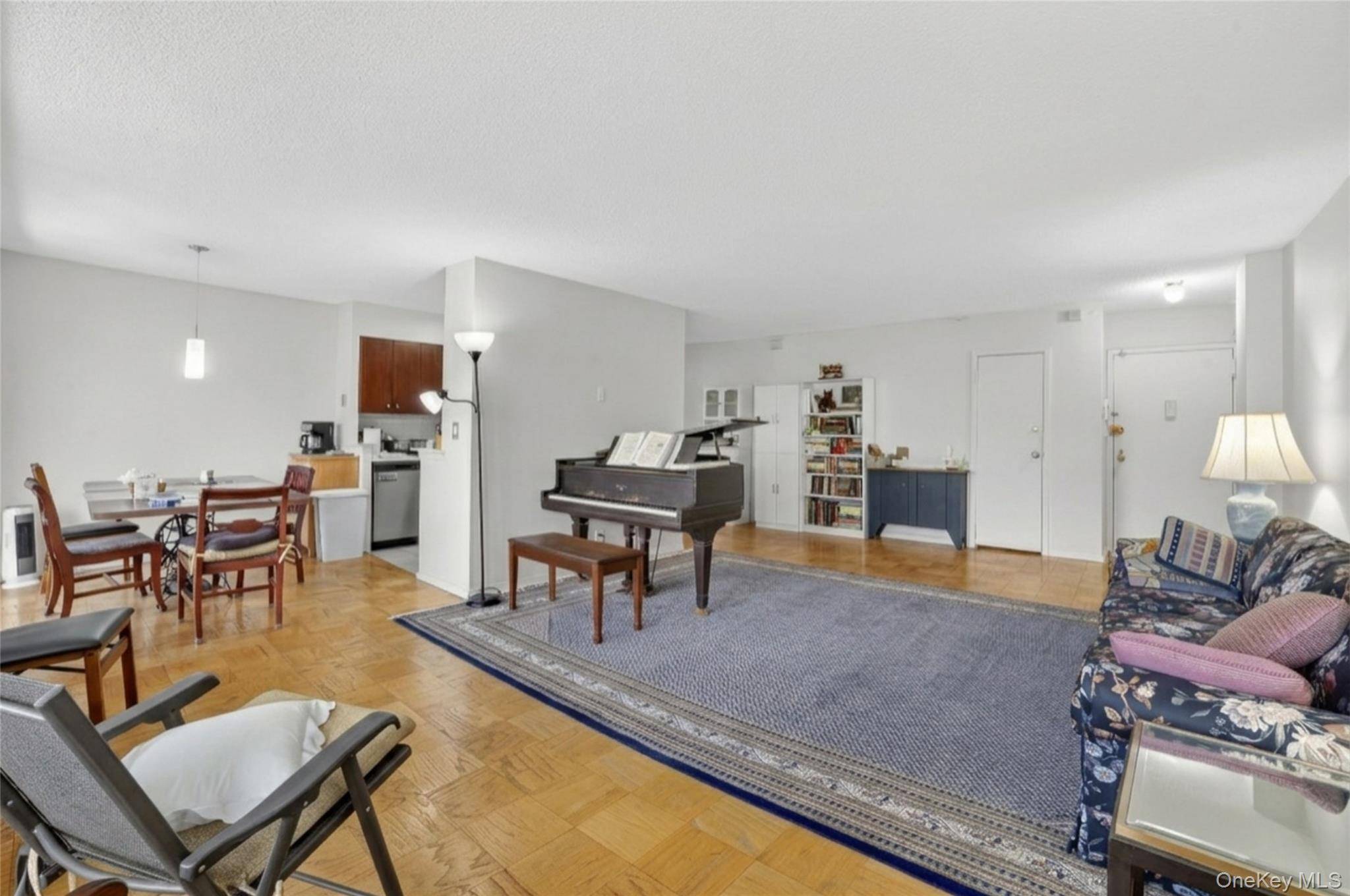 15 Stewart PL #7H, White Plains, NY 10603