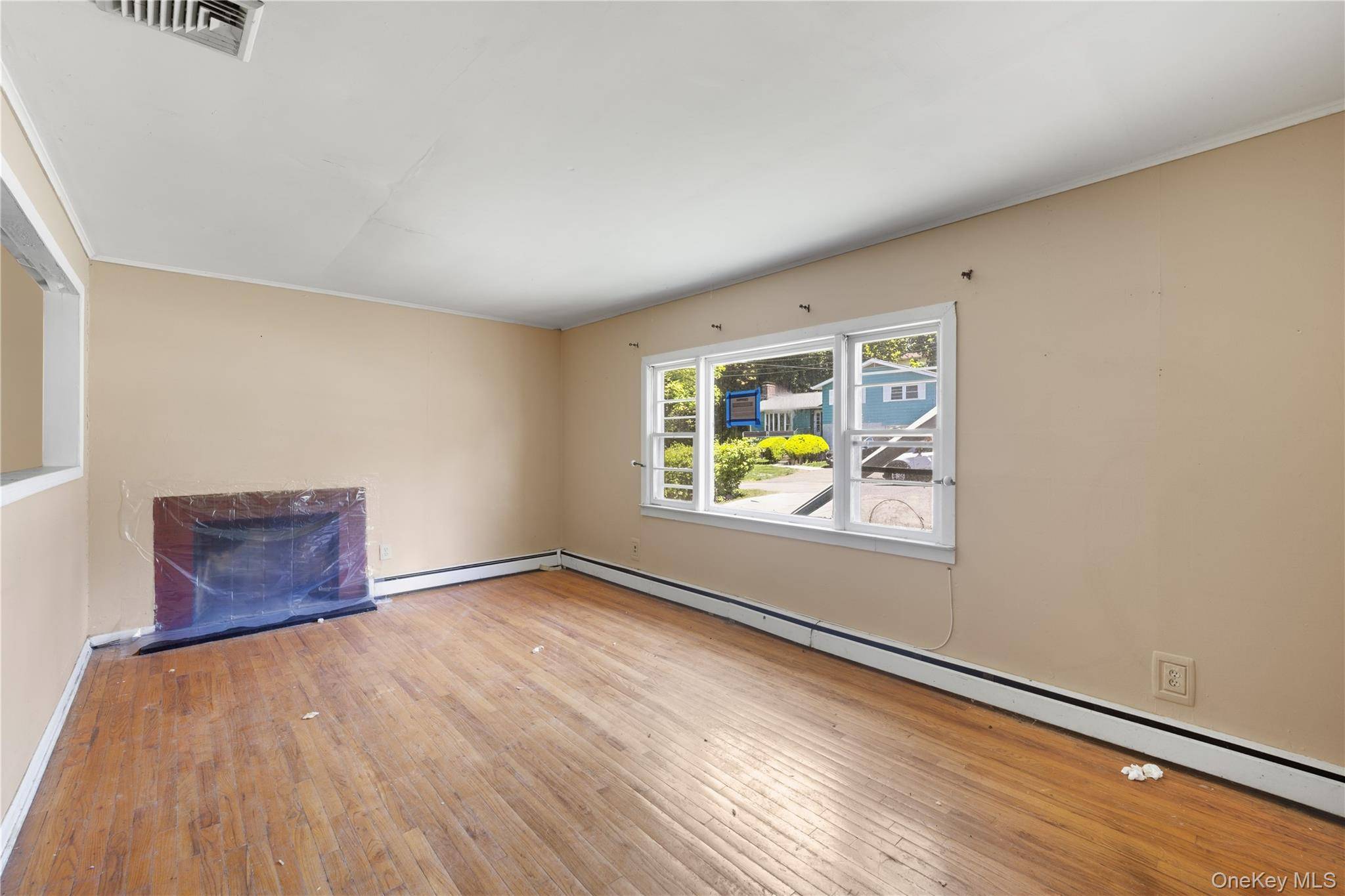 22 N Lawrence AVE, Elmsford, NY 10523