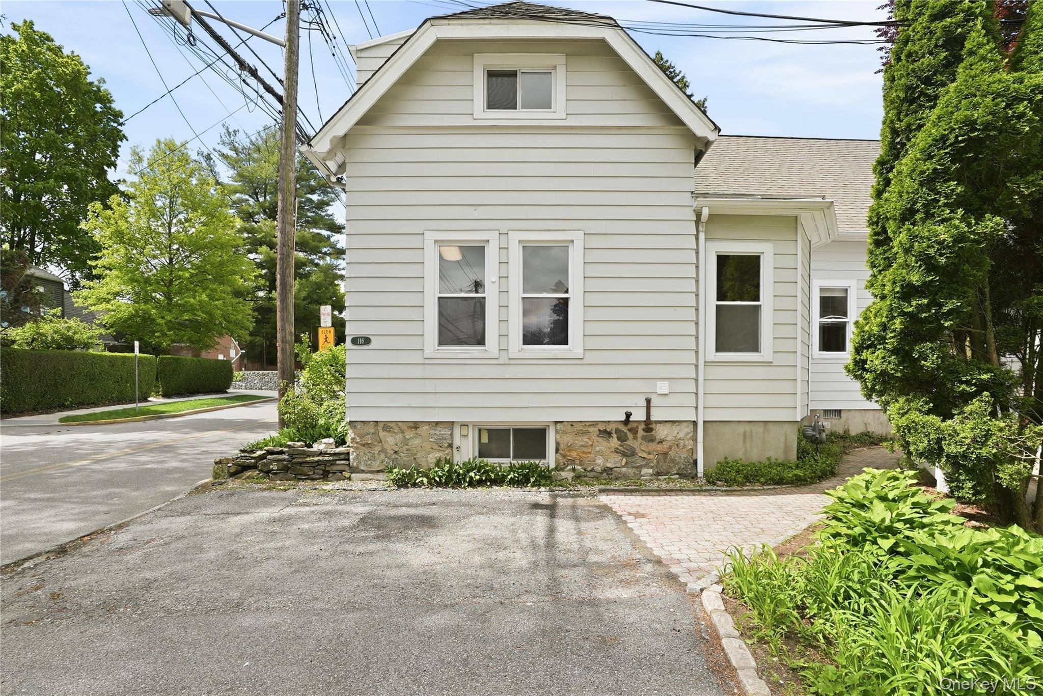 116 Carpenter AVE, Mount Kisco, NY 10549