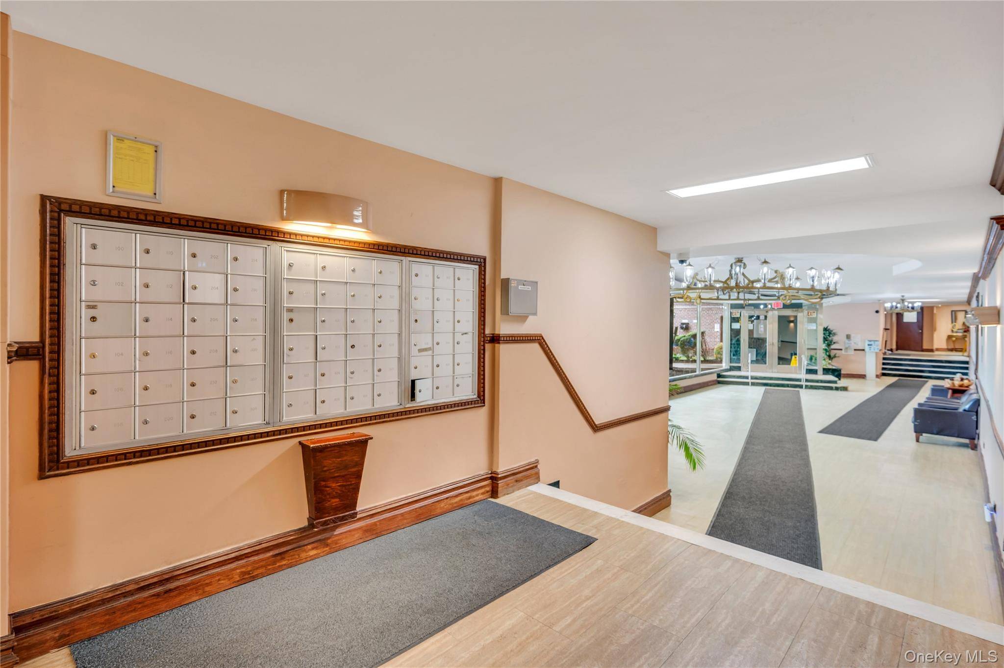 84-50 169th ST #410, Jamaica Hills, NY 11432