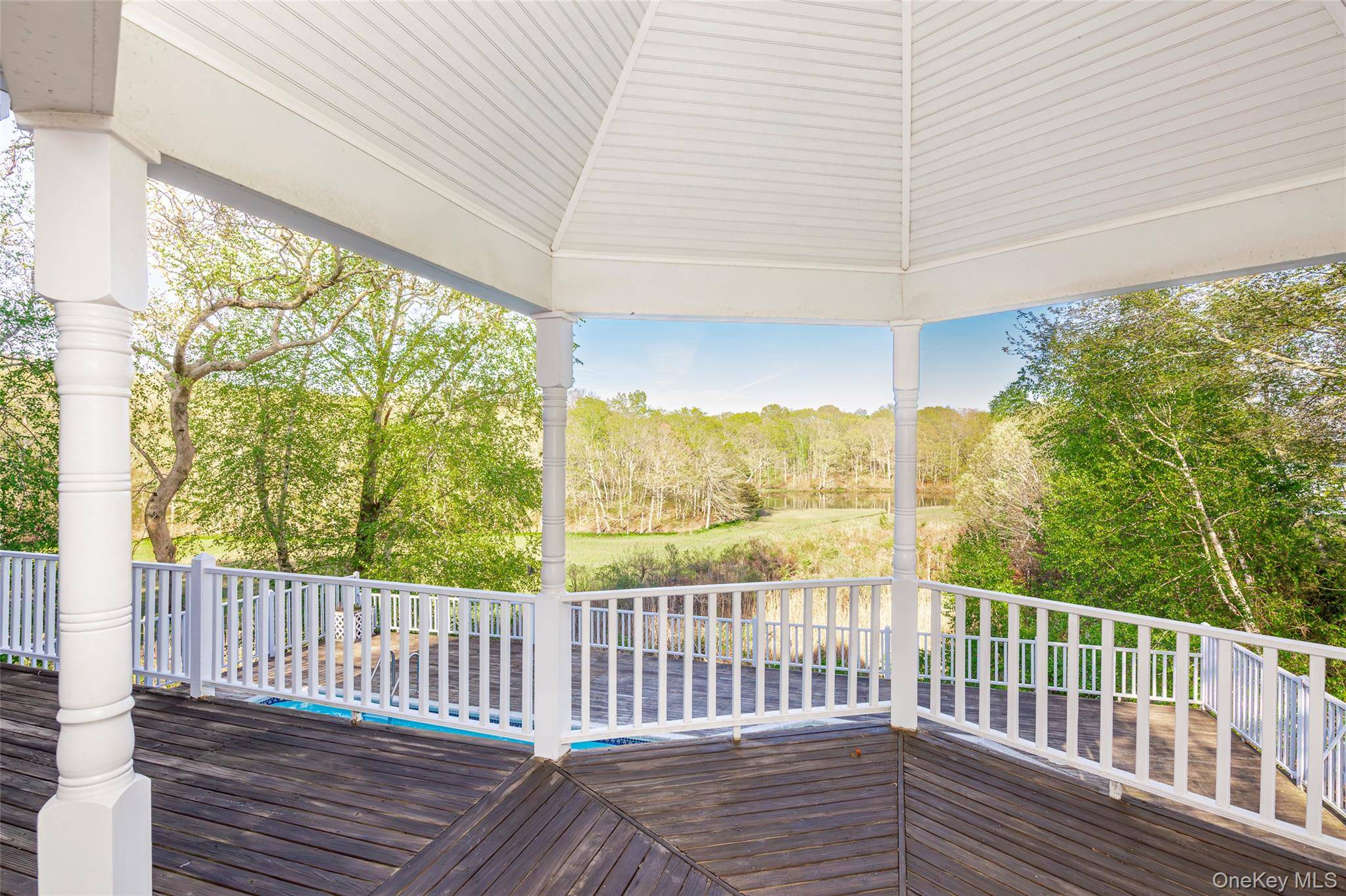 4 Irene LN, Shelter Island, NY 11964