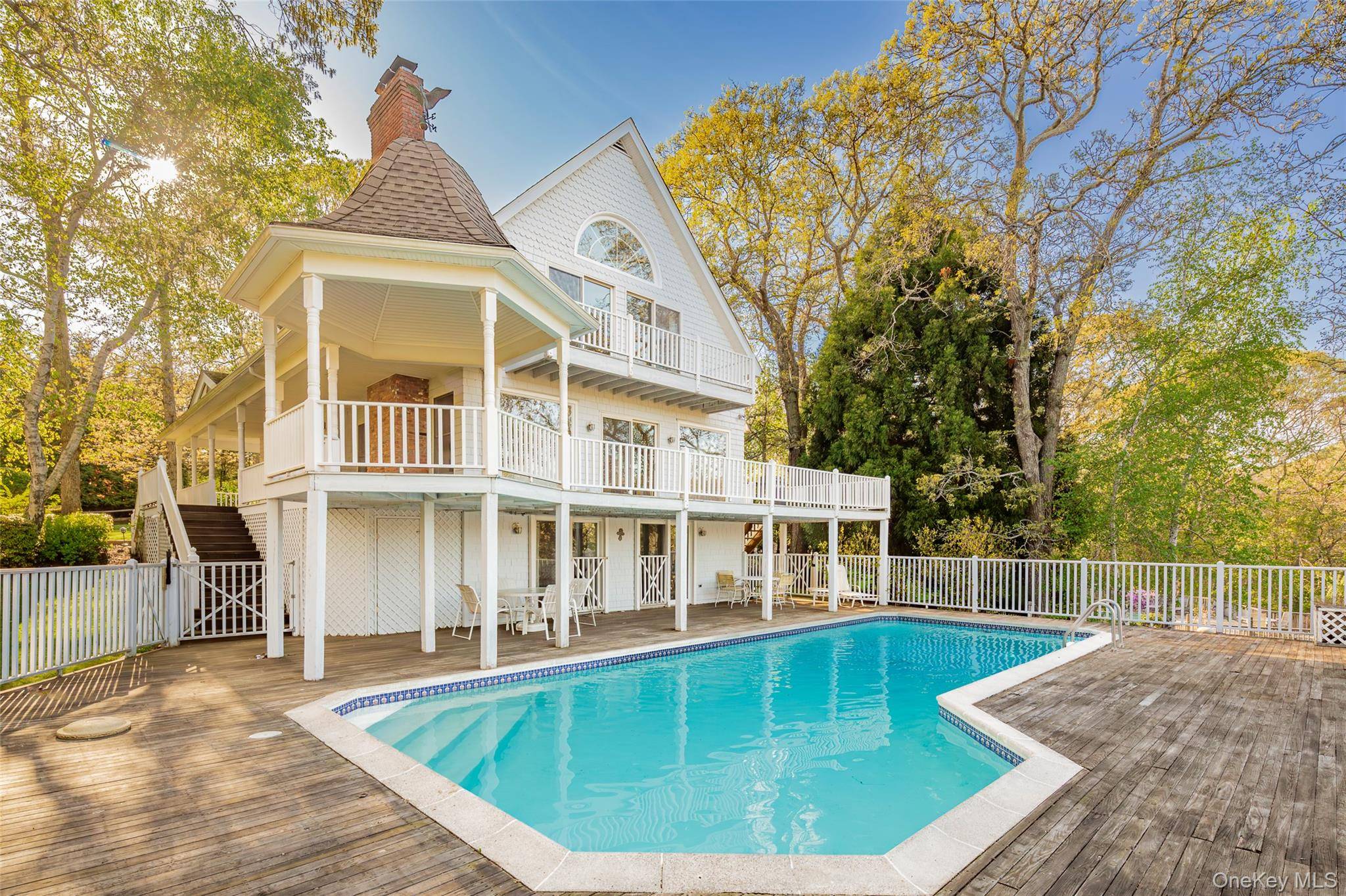 4 Irene LN, Shelter Island, NY 11964