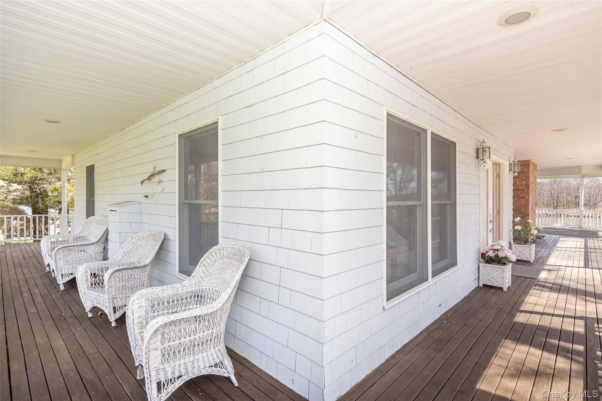 4 Irene LN, Shelter Island, NY 11964