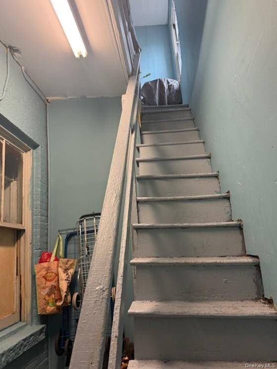 87 Yonkers AVE, Yonkers, NY 10701