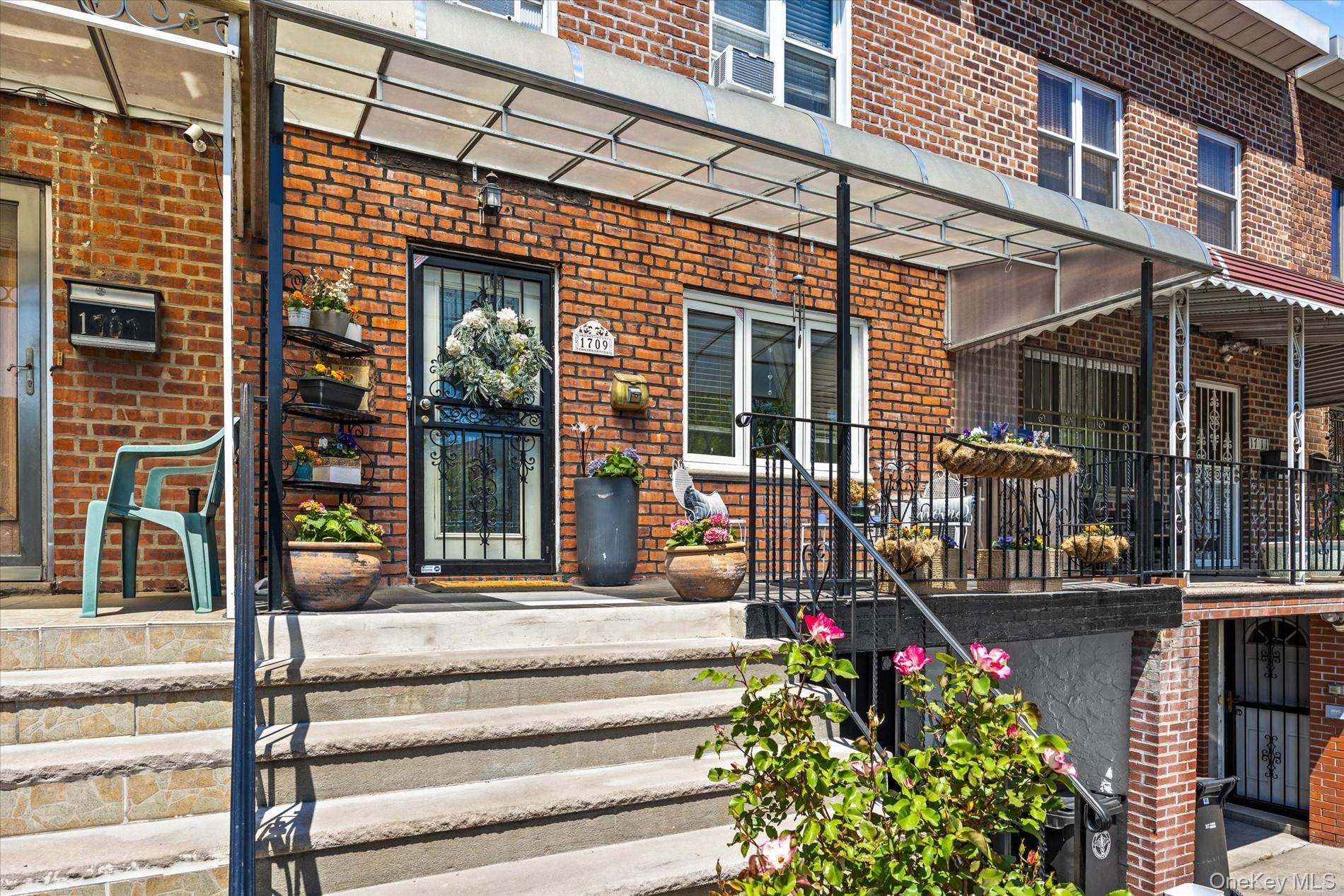 1709 Starr ST, Ridgewood, NY 11385