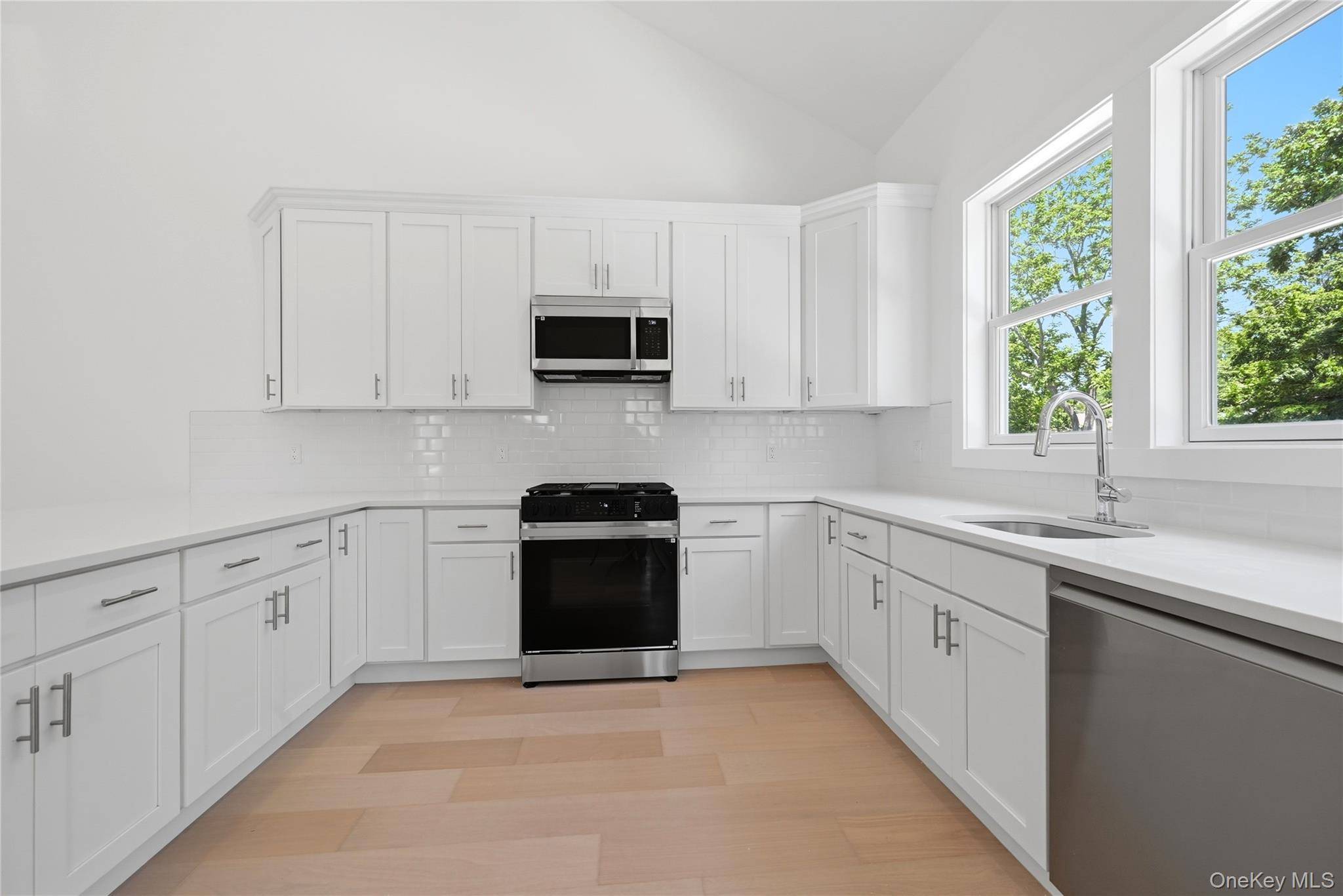 19 Montauk HWY #7, Westhampton, NY 11977