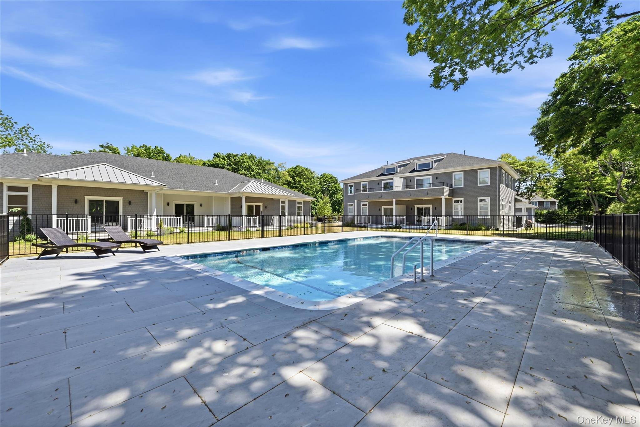 19 Montauk HWY #7, Westhampton, NY 11977