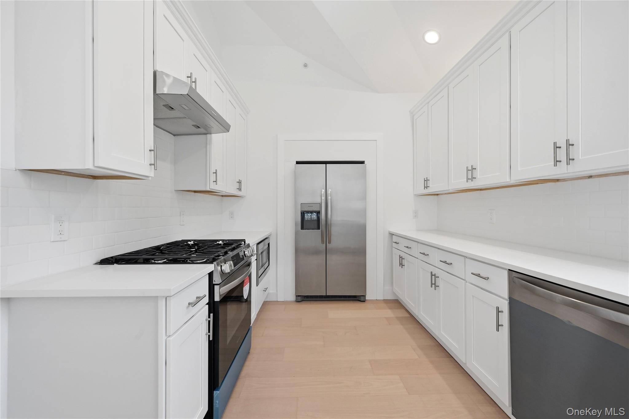 19 Montauk HWY #9, Westhampton, NY 11977