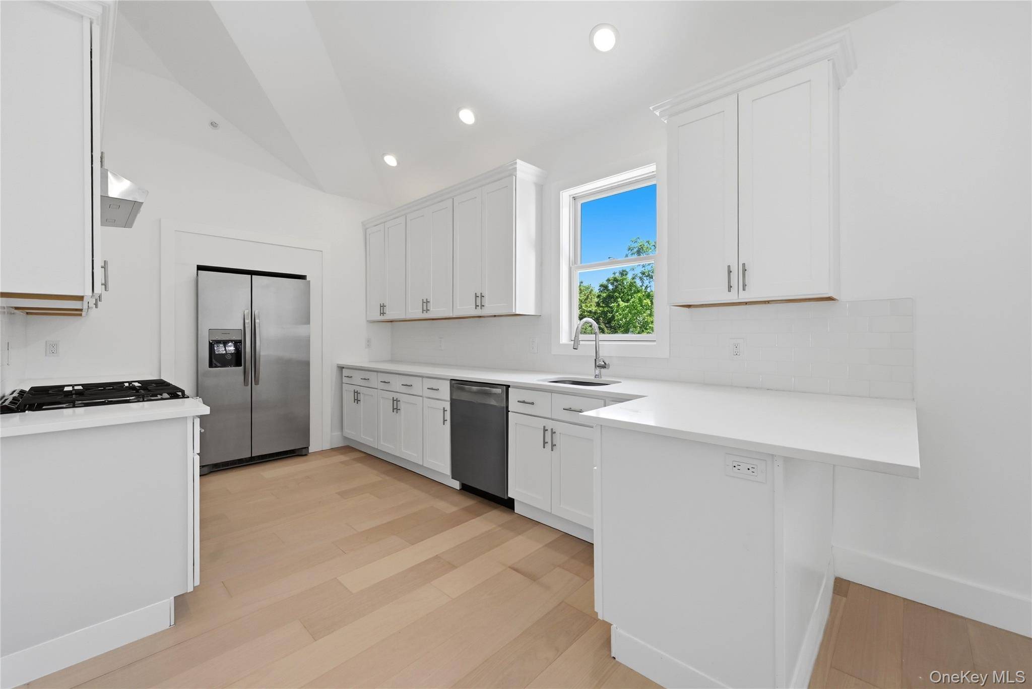 19 Montauk HWY #9, Westhampton, NY 11977