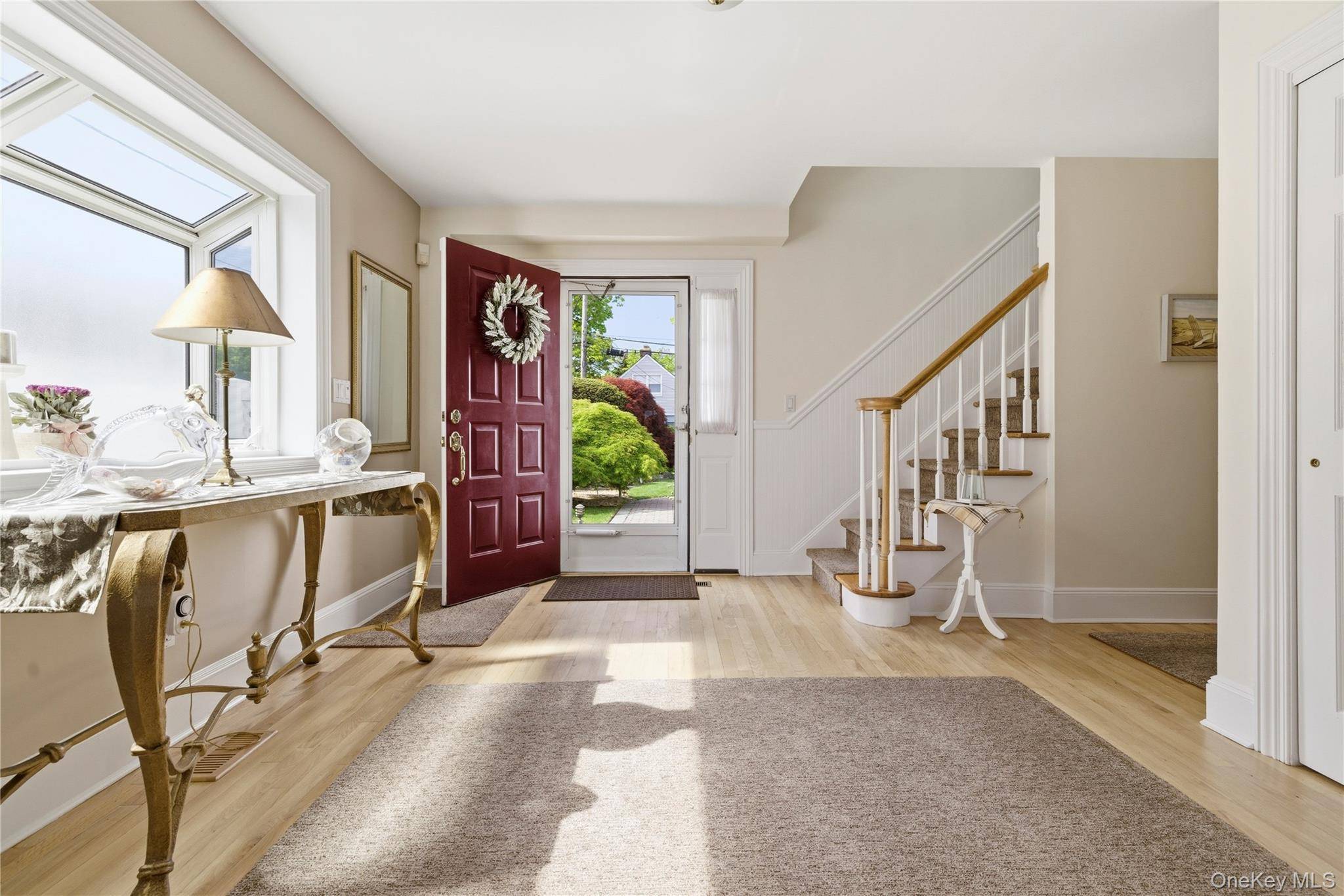 19 Oak Shore DR, Bayville, NY 11709