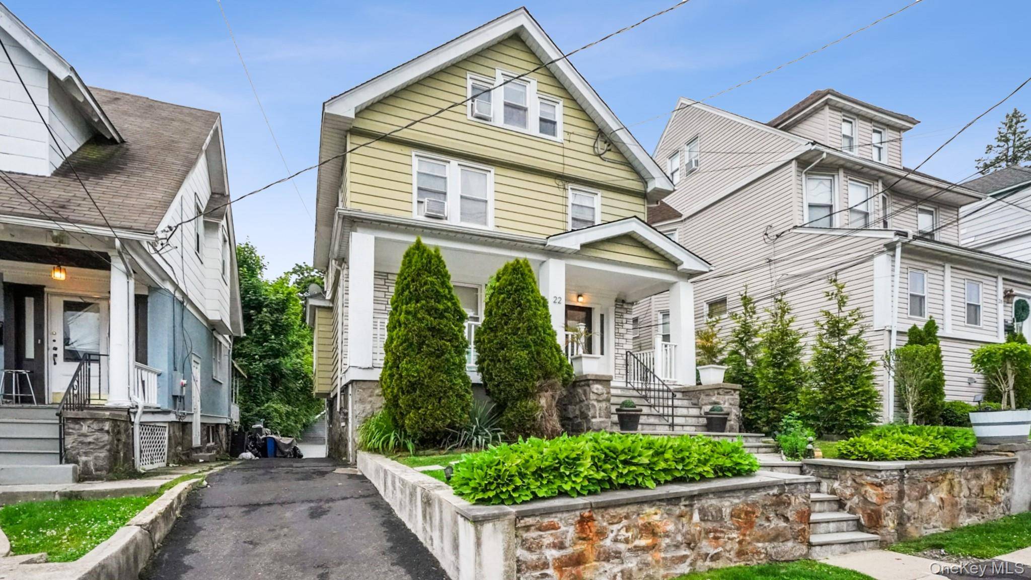 22 Mount Joy PL, New Rochelle, NY 10801