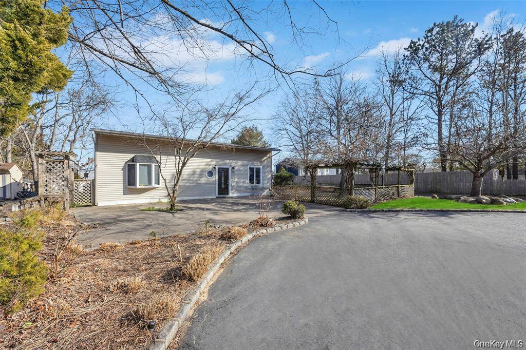 79 C Traction BLVD, Patchogue, NY 11772