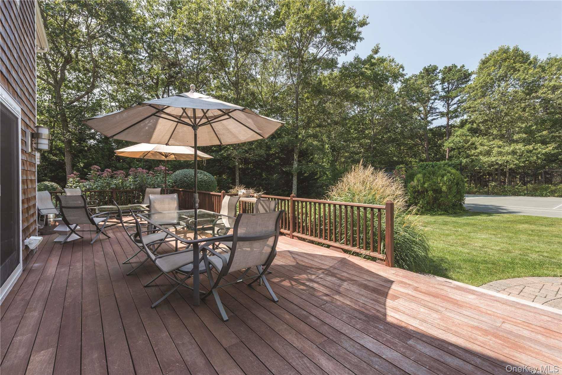 37 Arbutus RD, Quogue, NY 11959