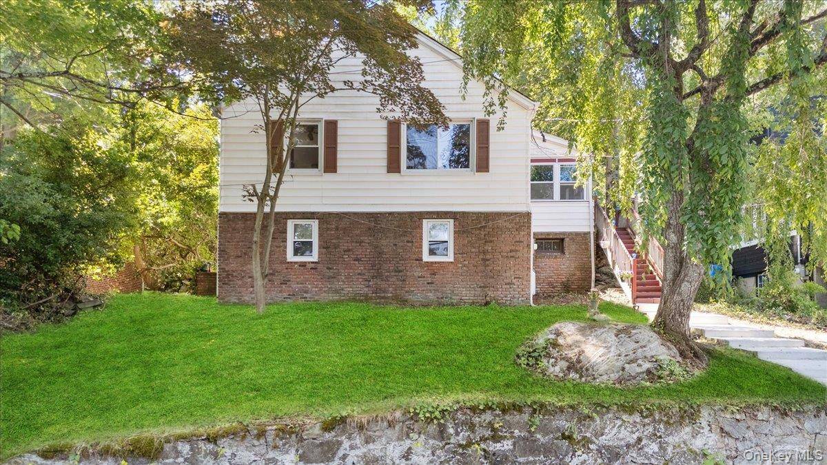 184 Lake DR, Lake Peekskill, NY 10537