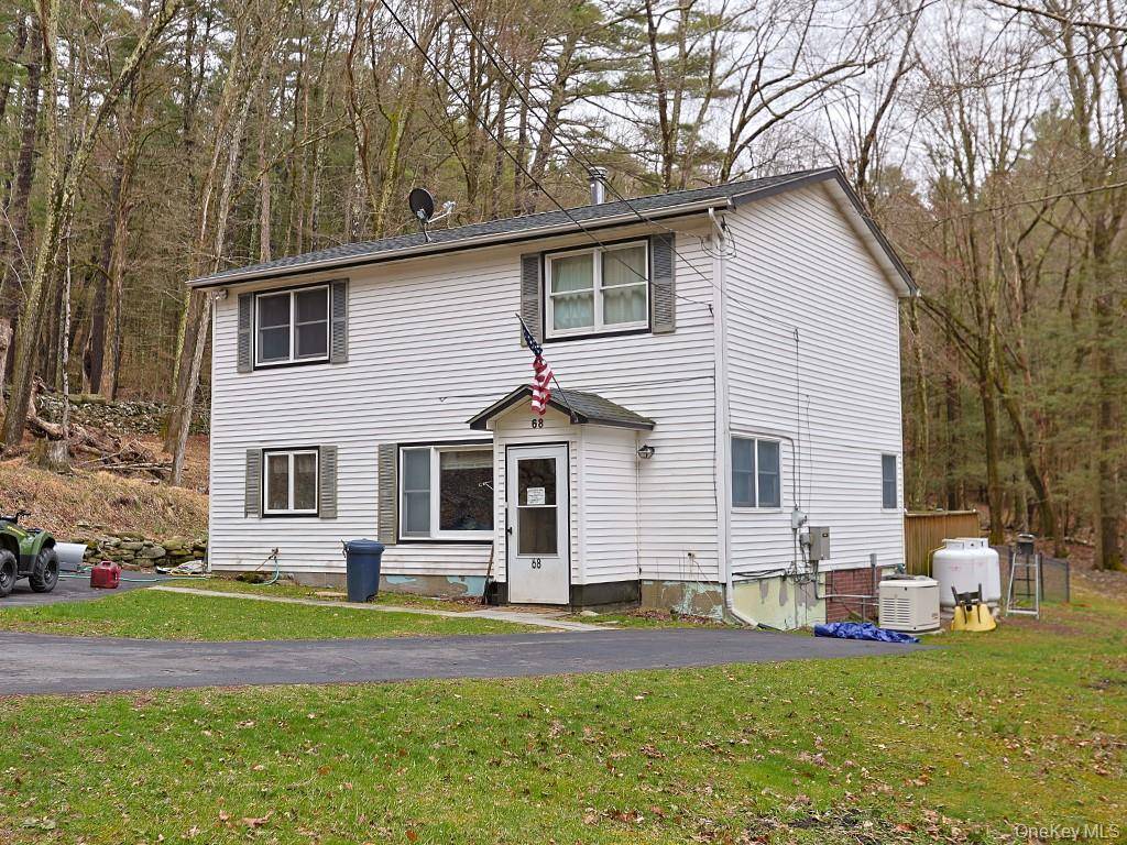 68 Kennel RD, Cuddebackville, NY 12729