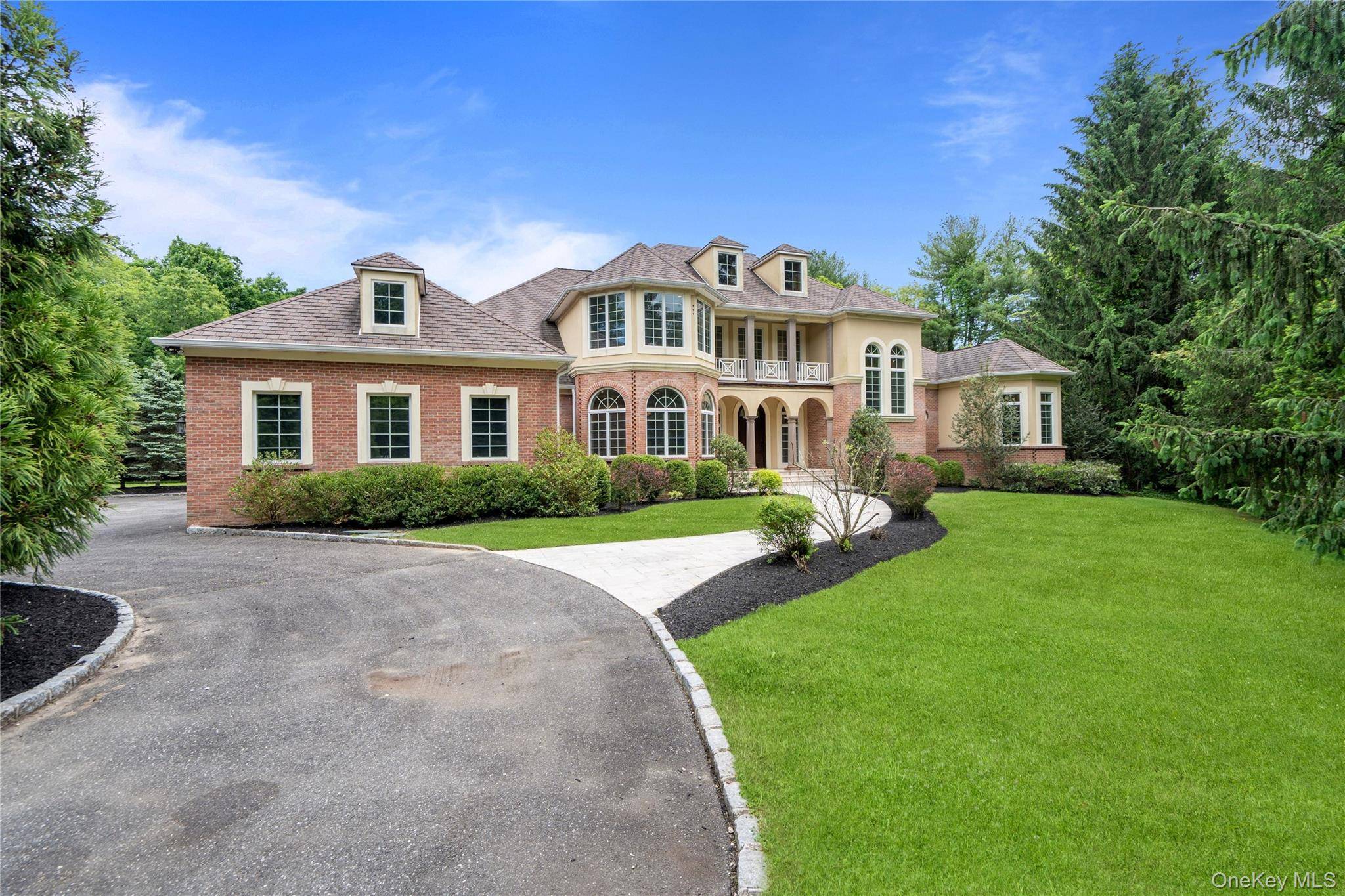 1960 Midlane, Muttontown, NY 11791