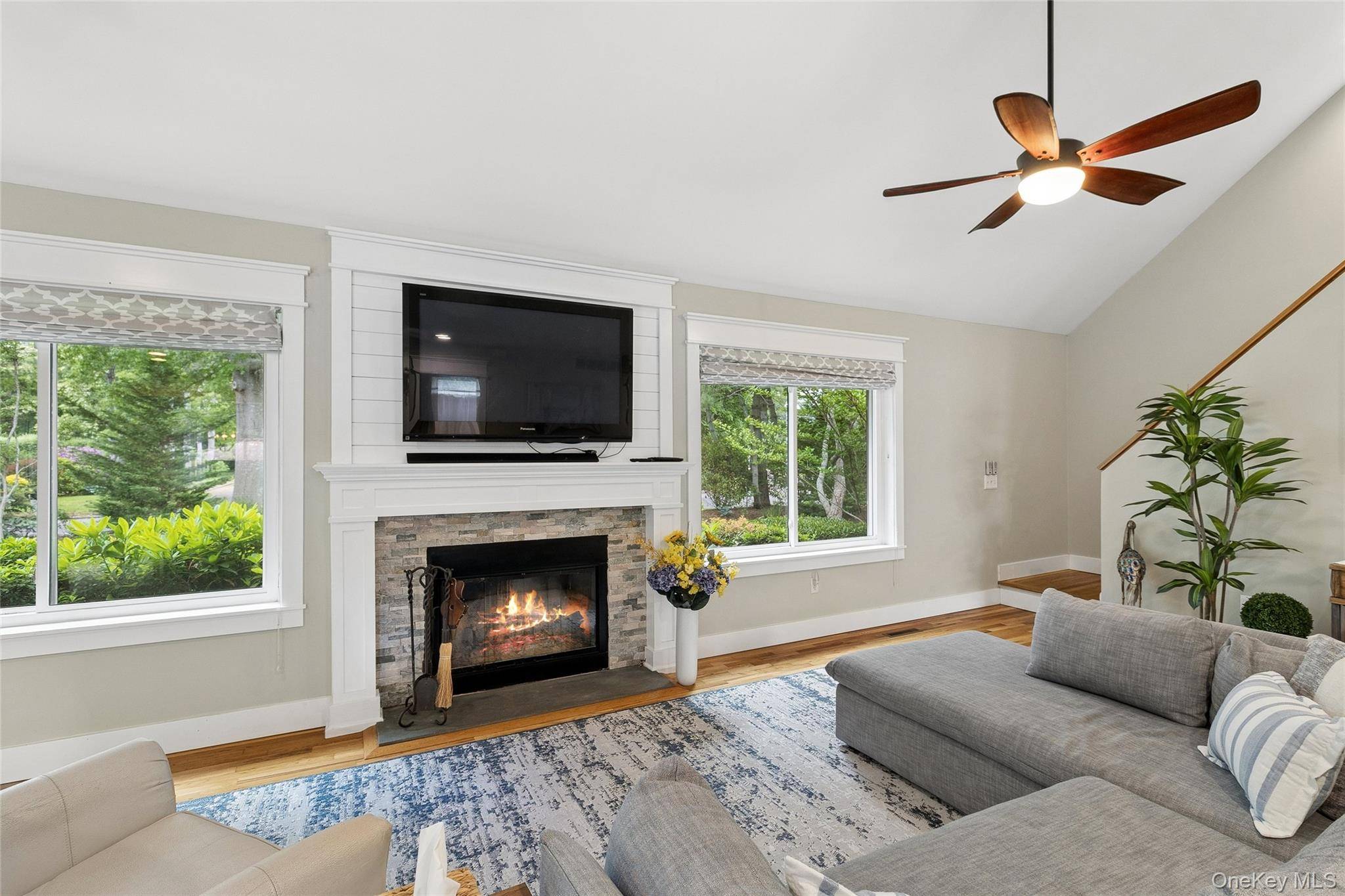 7 Eileen CIR, Jamesport, NY 11947
