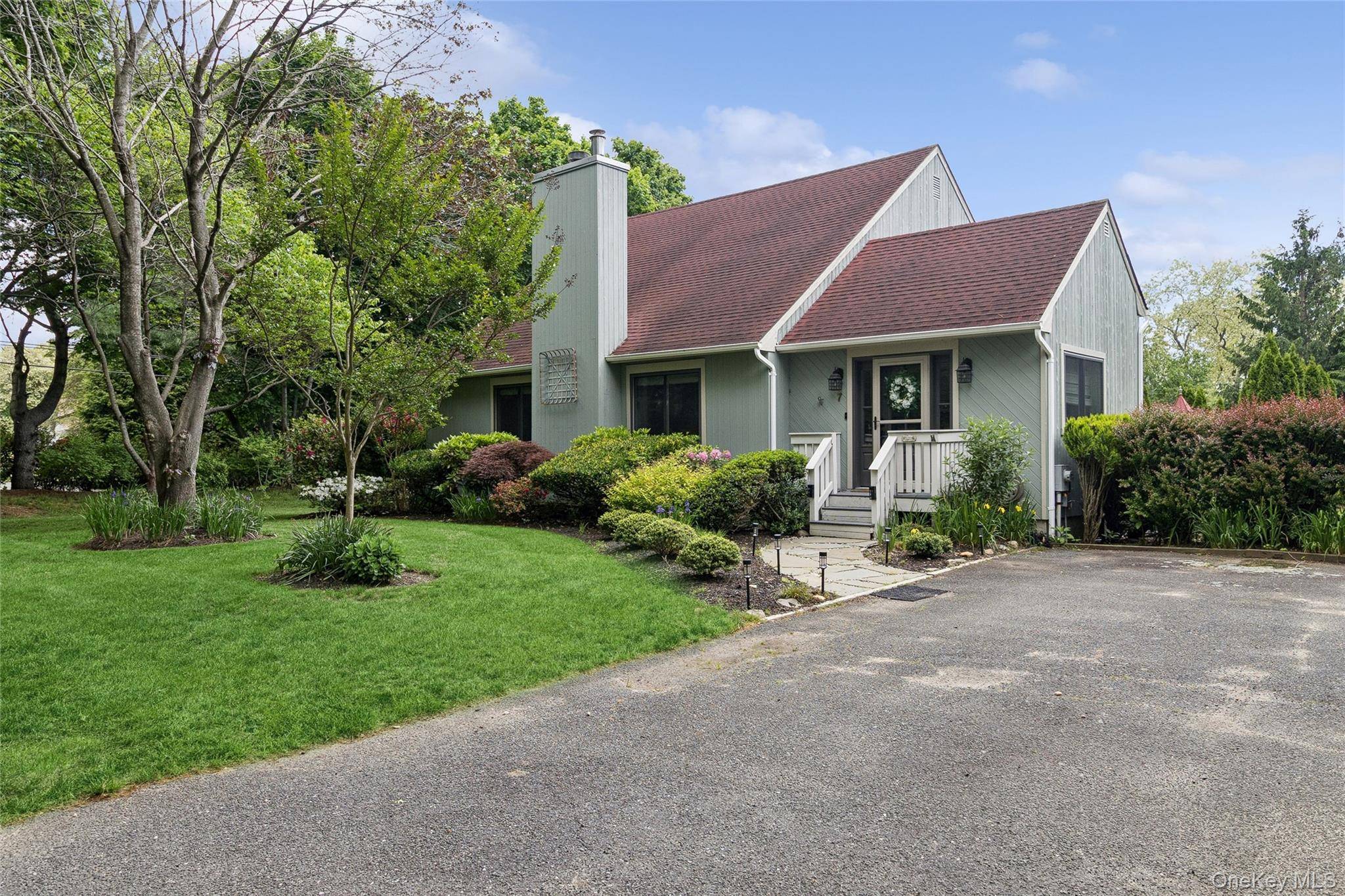 7 Eileen CIR, Jamesport, NY 11947