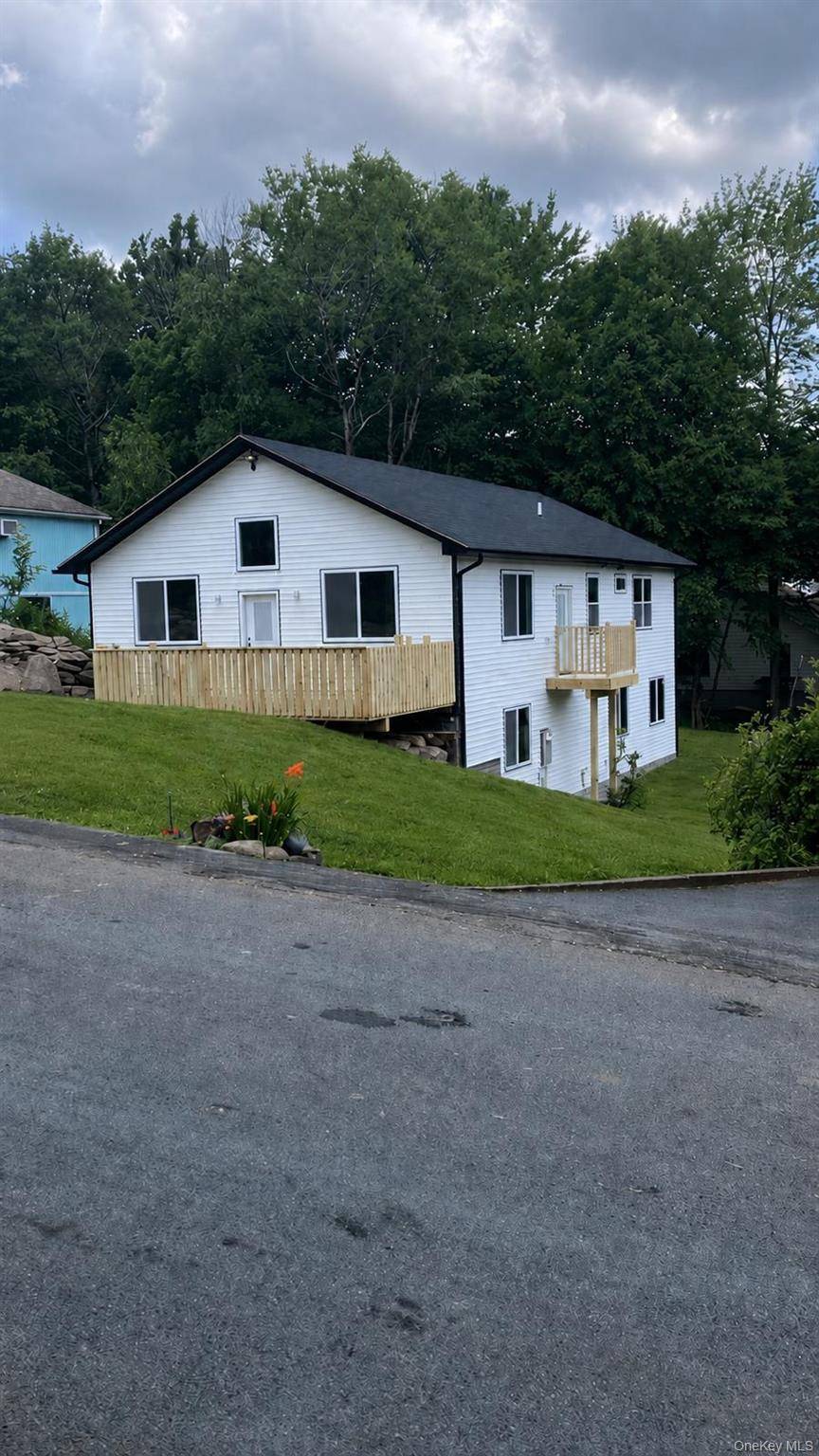 26 Timber Hill LN, South Fallsburg, NY 12779