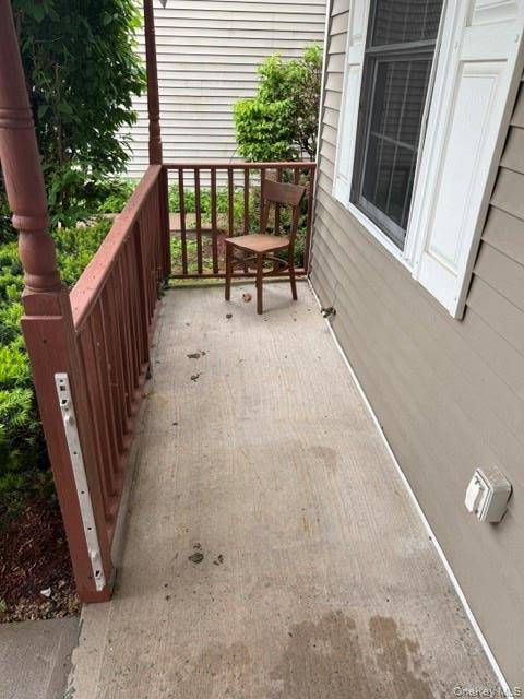 212 Hillside LN, Ellenville, NY 12428