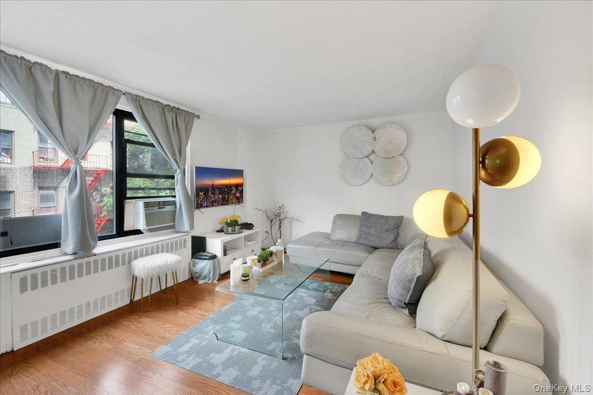 2835 Webb AVE #4B, Bronx, NY 10468