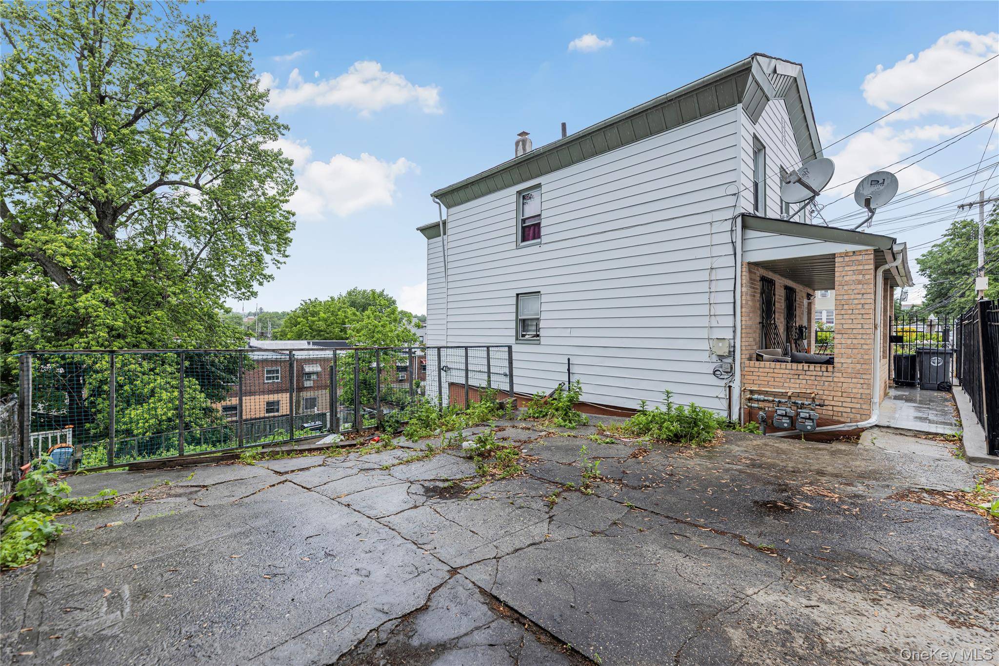 4733 Carpenter AVE, Bronx, NY 10470