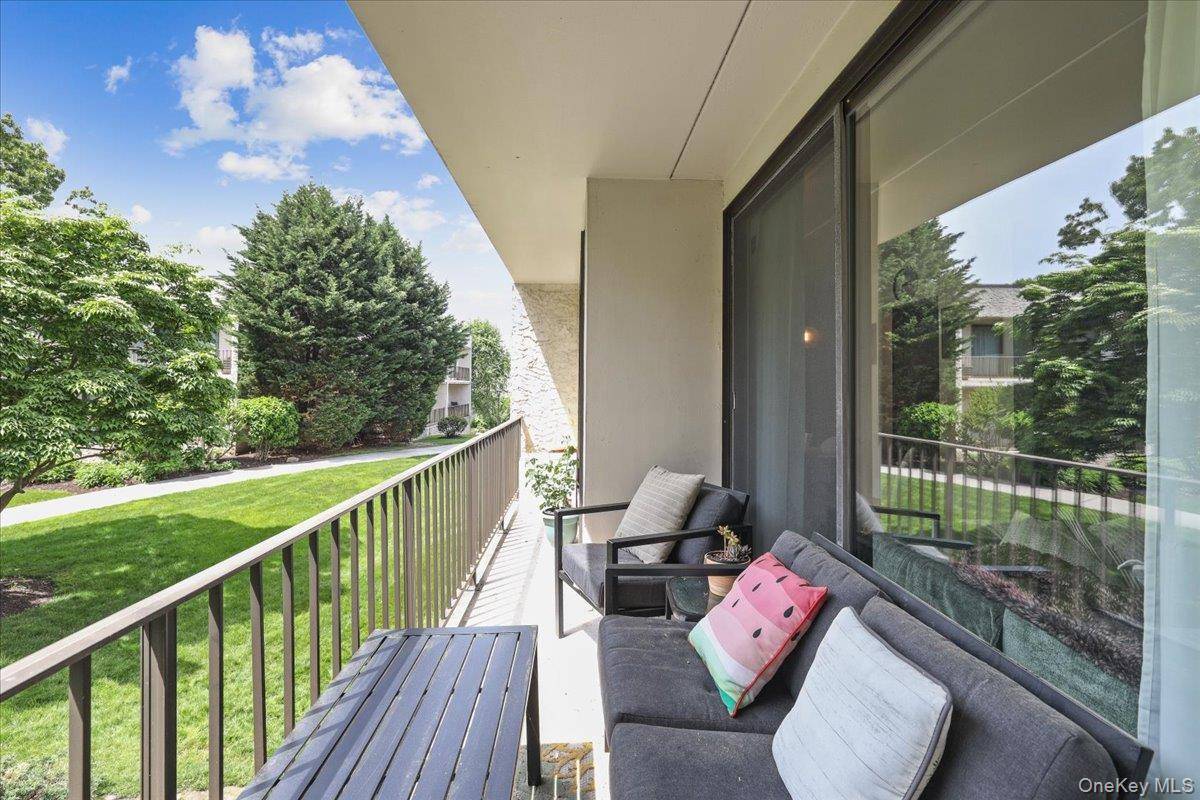 152 Overlook AVE #2C, Peekskill, NY 10566