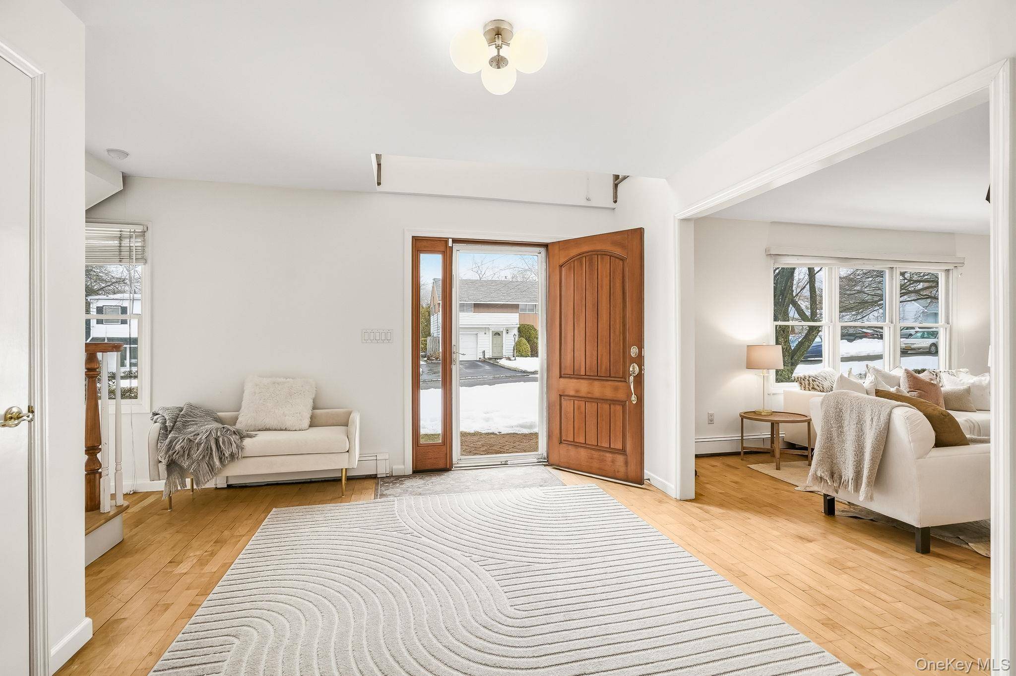 39 Lambert LN, New Rochelle, NY 10804