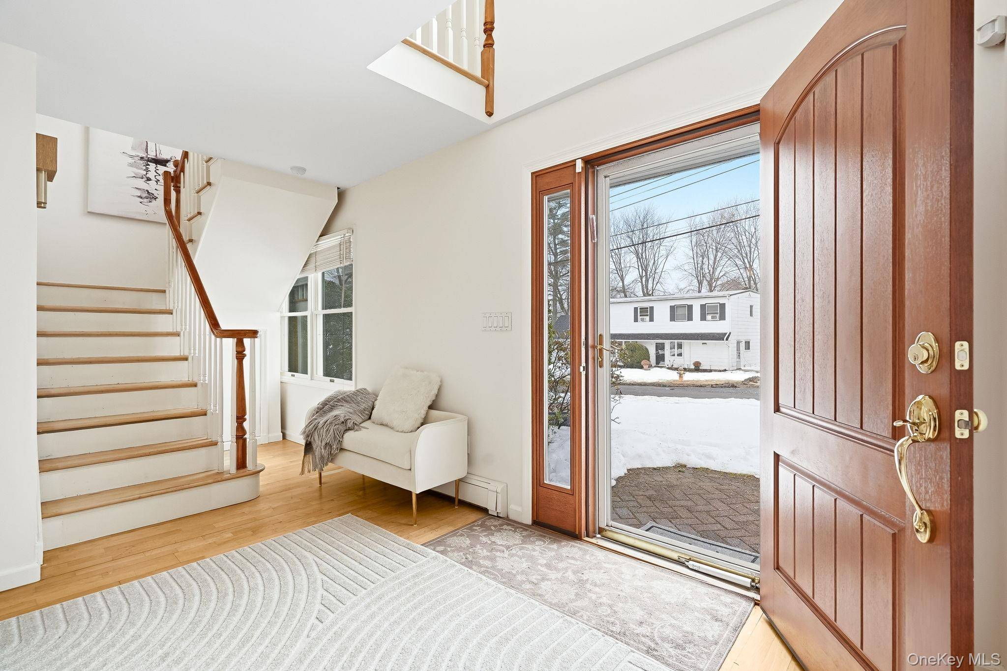 39 Lambert LN, New Rochelle, NY 10804