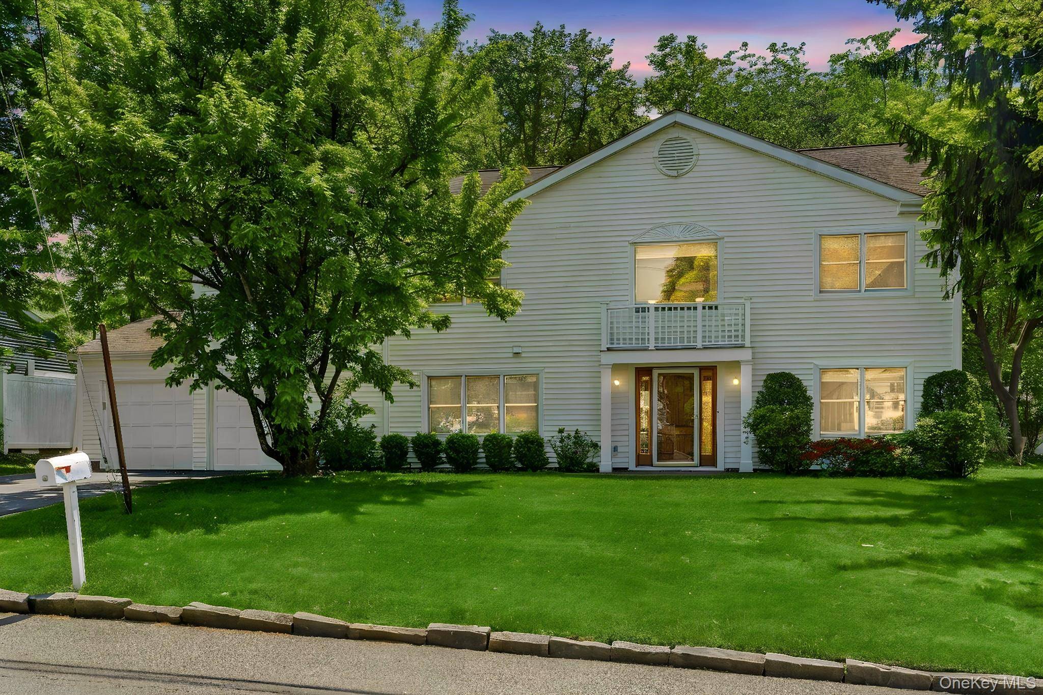 39 Lambert LN, New Rochelle, NY 10804