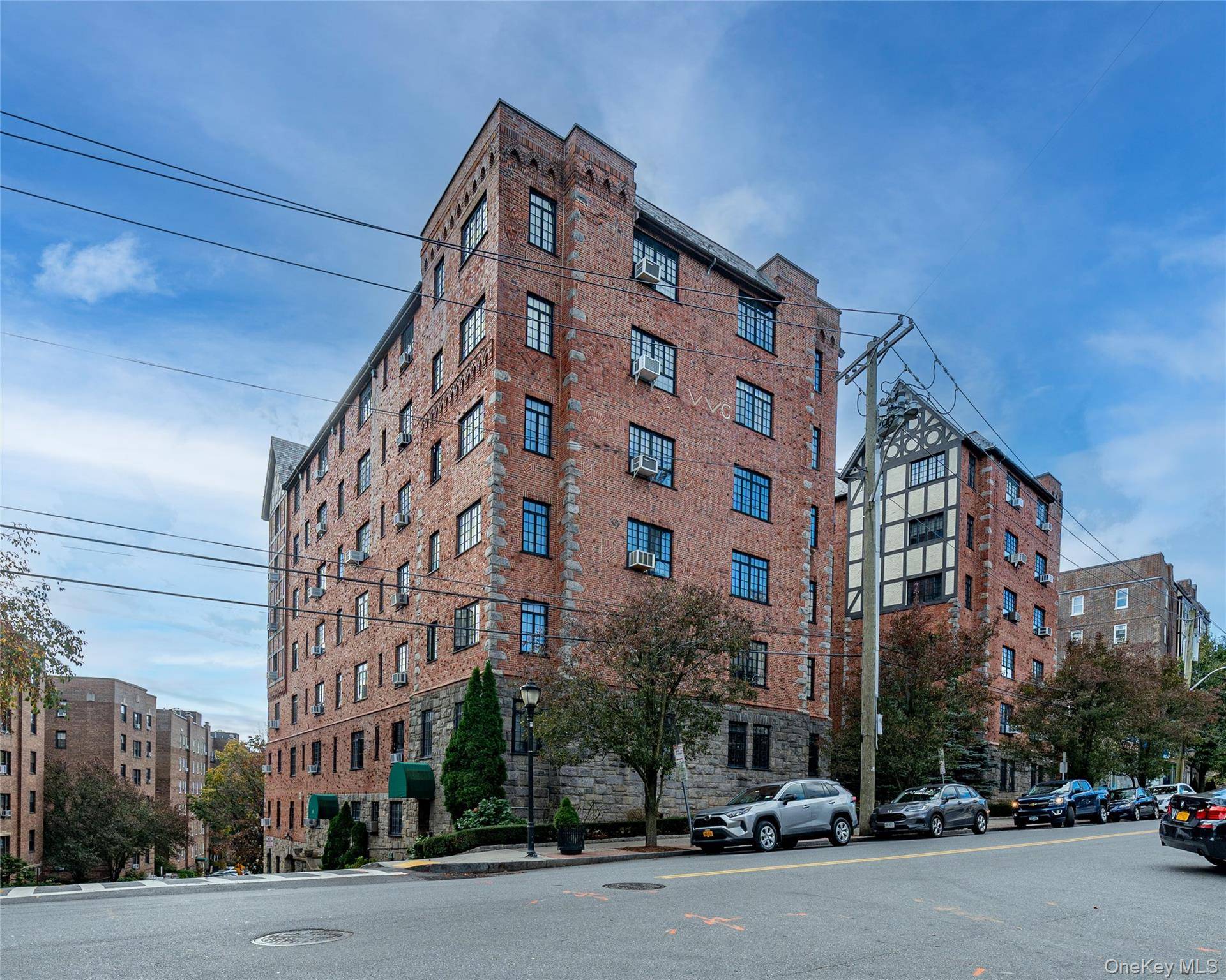 45 Pondfield RD #1G, Bronxville, NY 10708