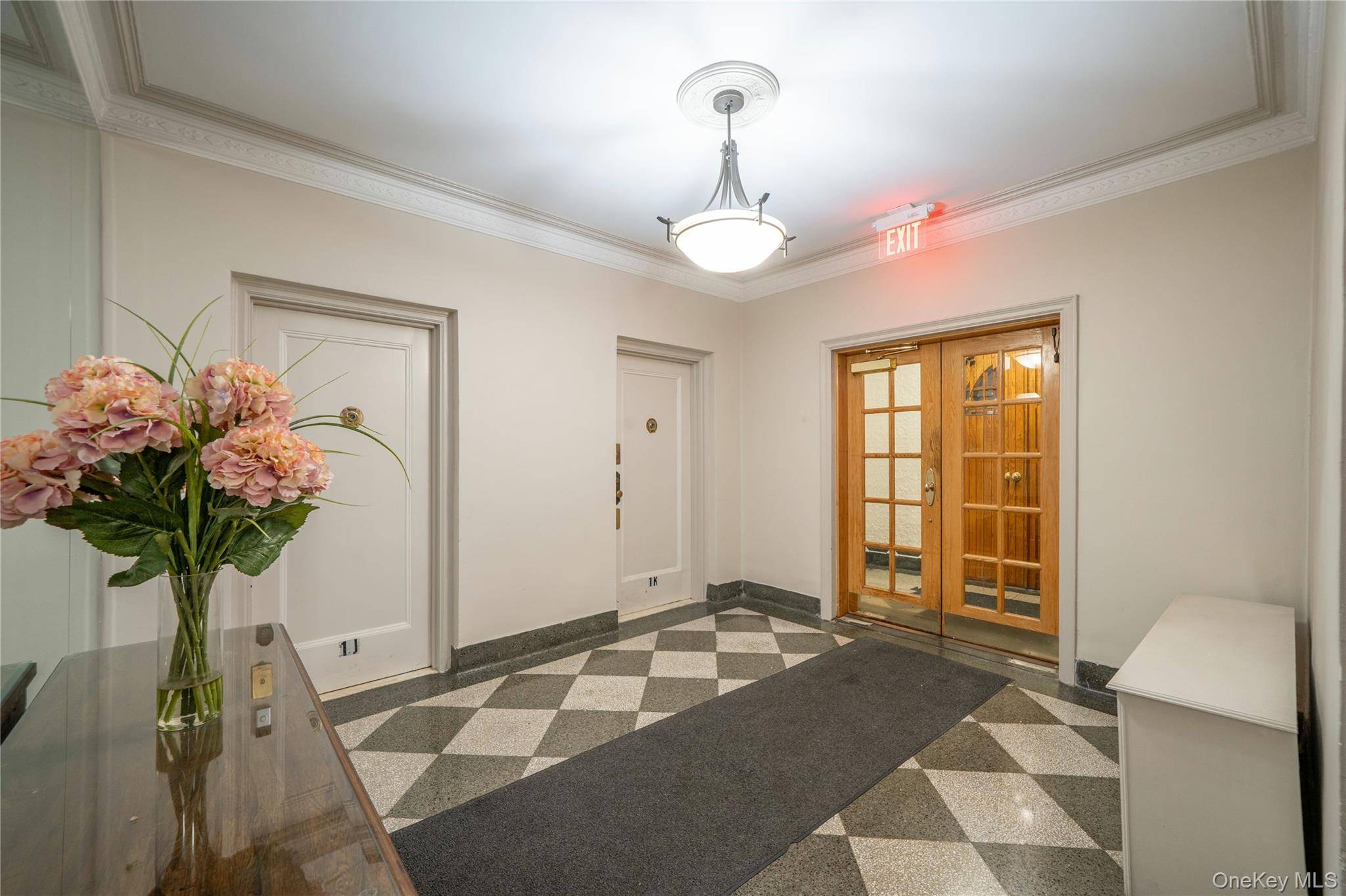 45 Pondfield RD #1G, Bronxville, NY 10708
