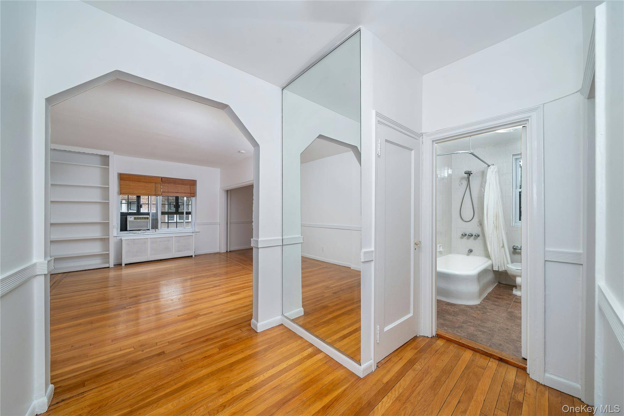 45 Pondfield RD #1G, Bronxville, NY 10708