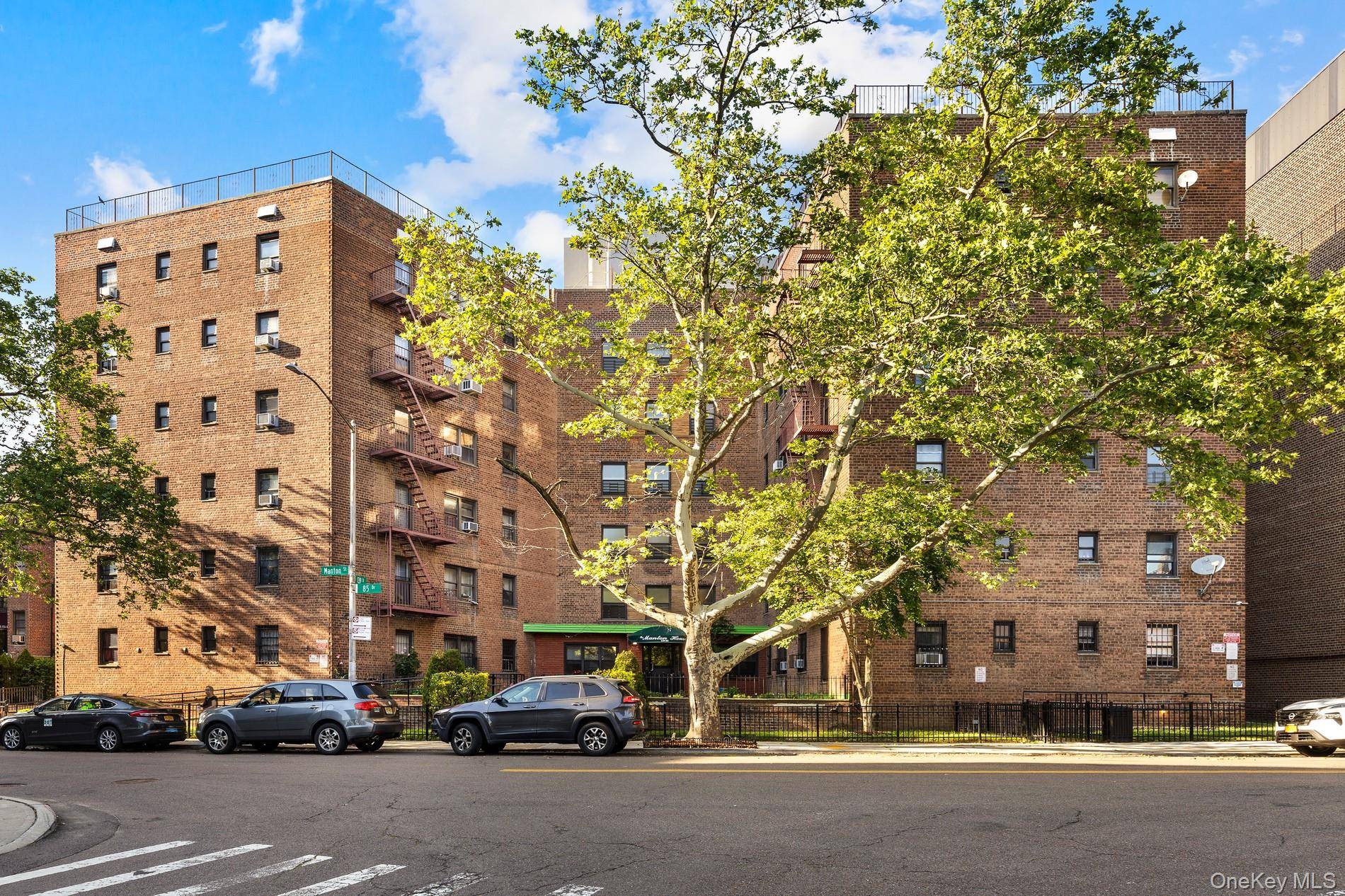 139-05 85 DR #6E, Briarwood, NY 11435