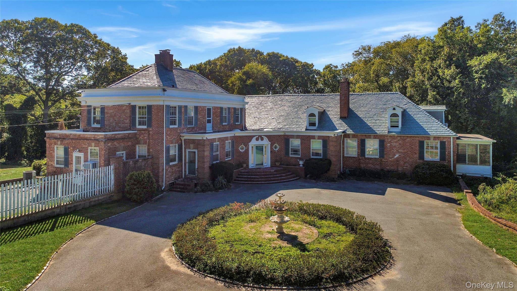 274 River RD, Saint James, NY 11780