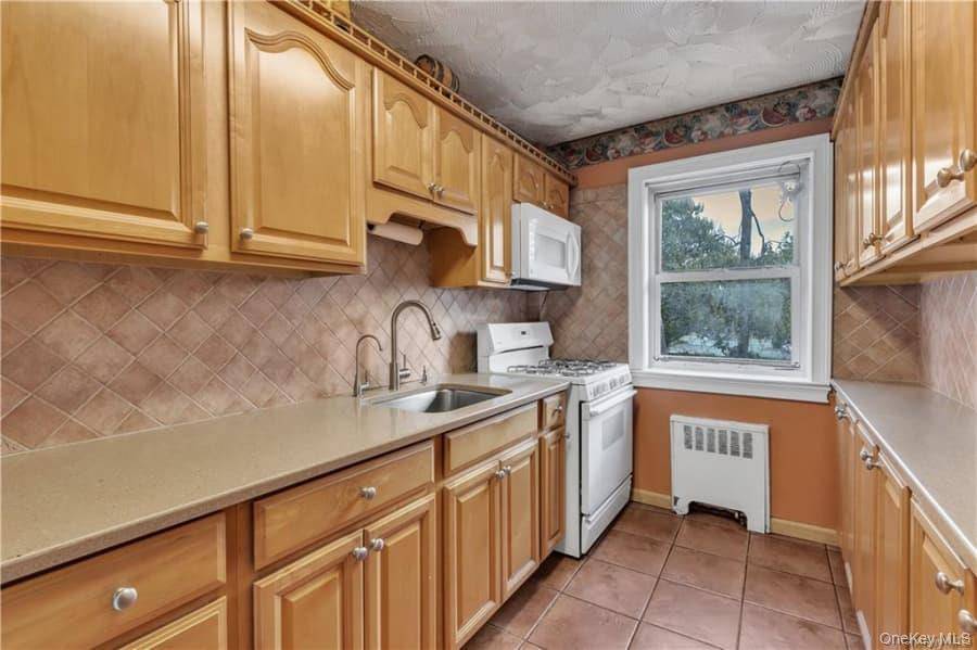 51 White Oak ST #2A, New Rochelle, NY 10801