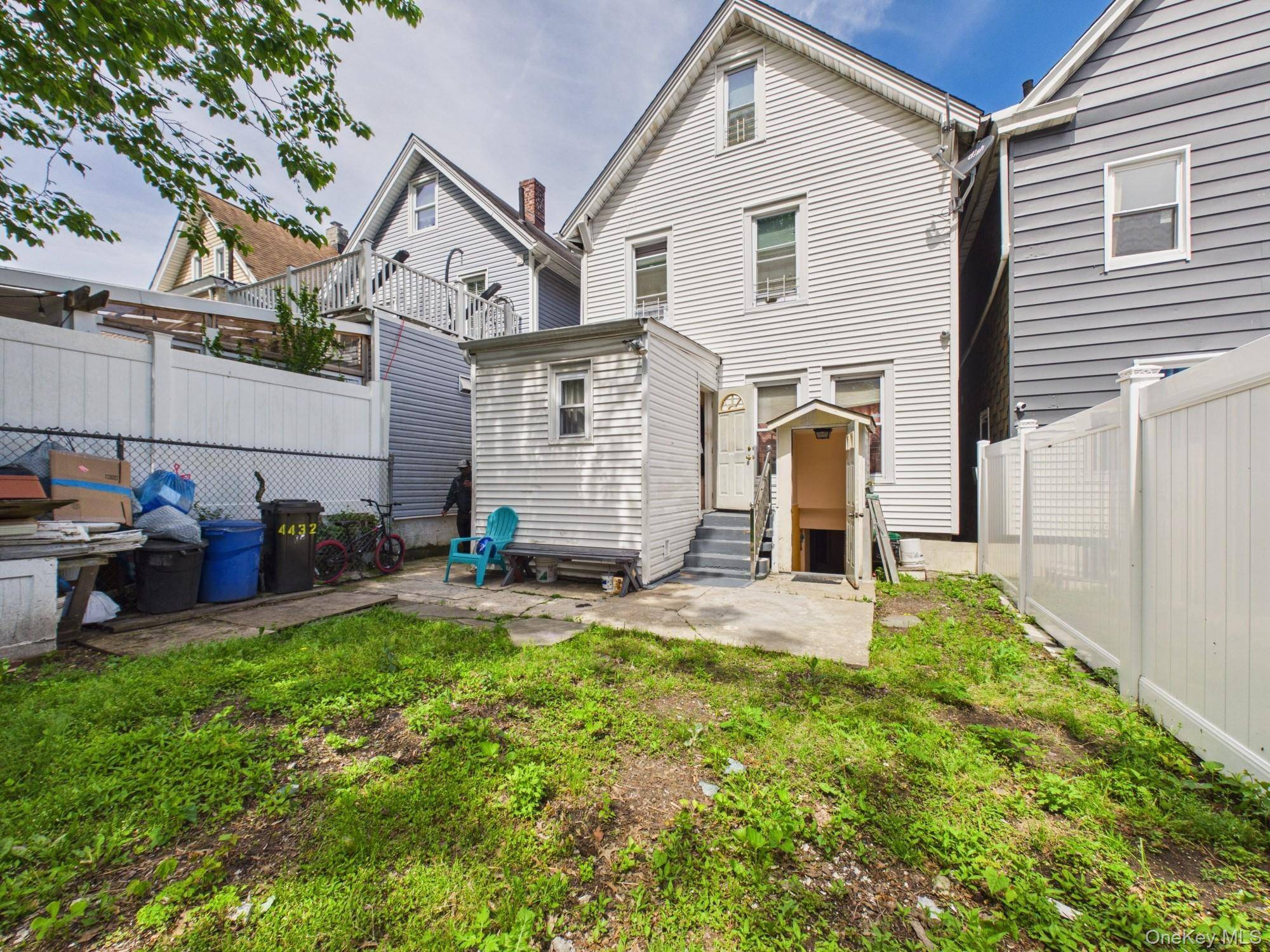 4432 Carpenter AVE, Bronx, NY 10470