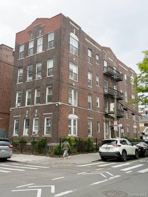 87-16 Britton AVE, Elmhurst, NY 11373