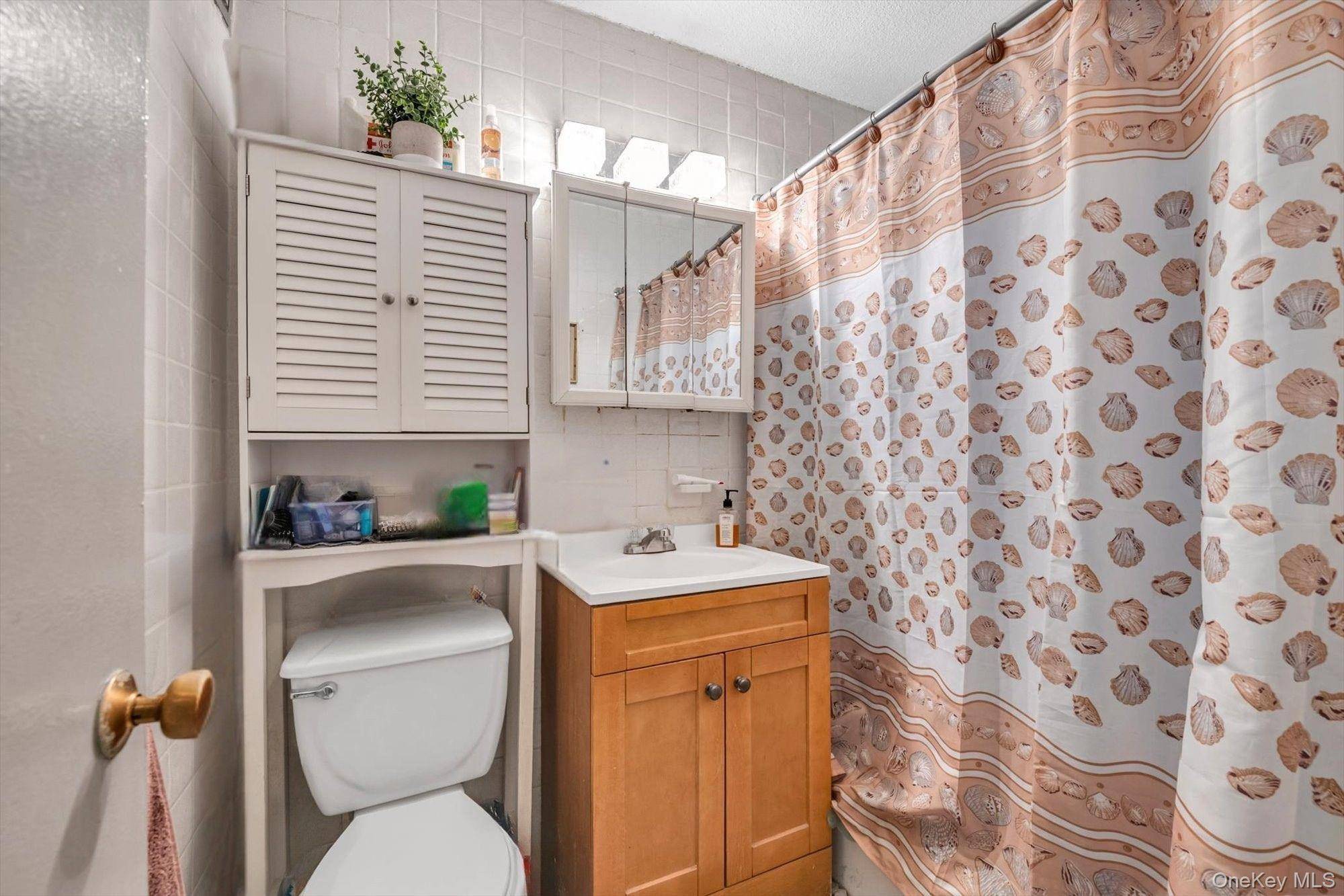 2550 Olinville AVE #4E, Bronx, NY 10467