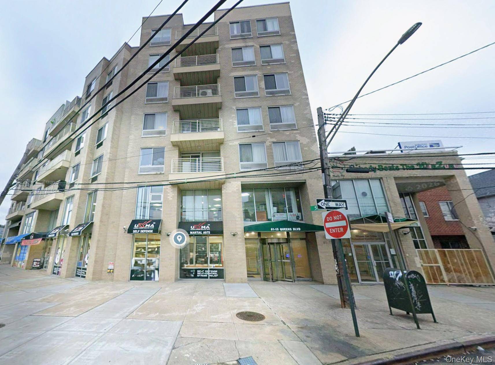81-15 Queens BLVD #4J, Elmhurst, NY 11373