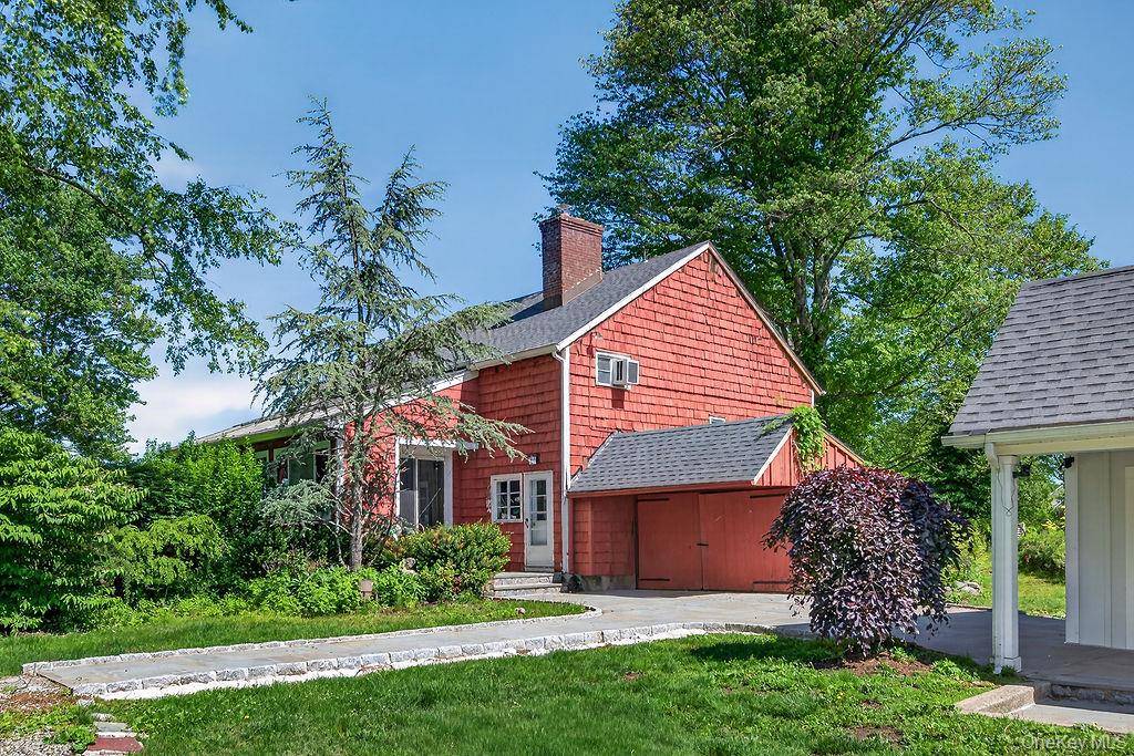 51 Pinesbridge RD, Ossining, NY 10562