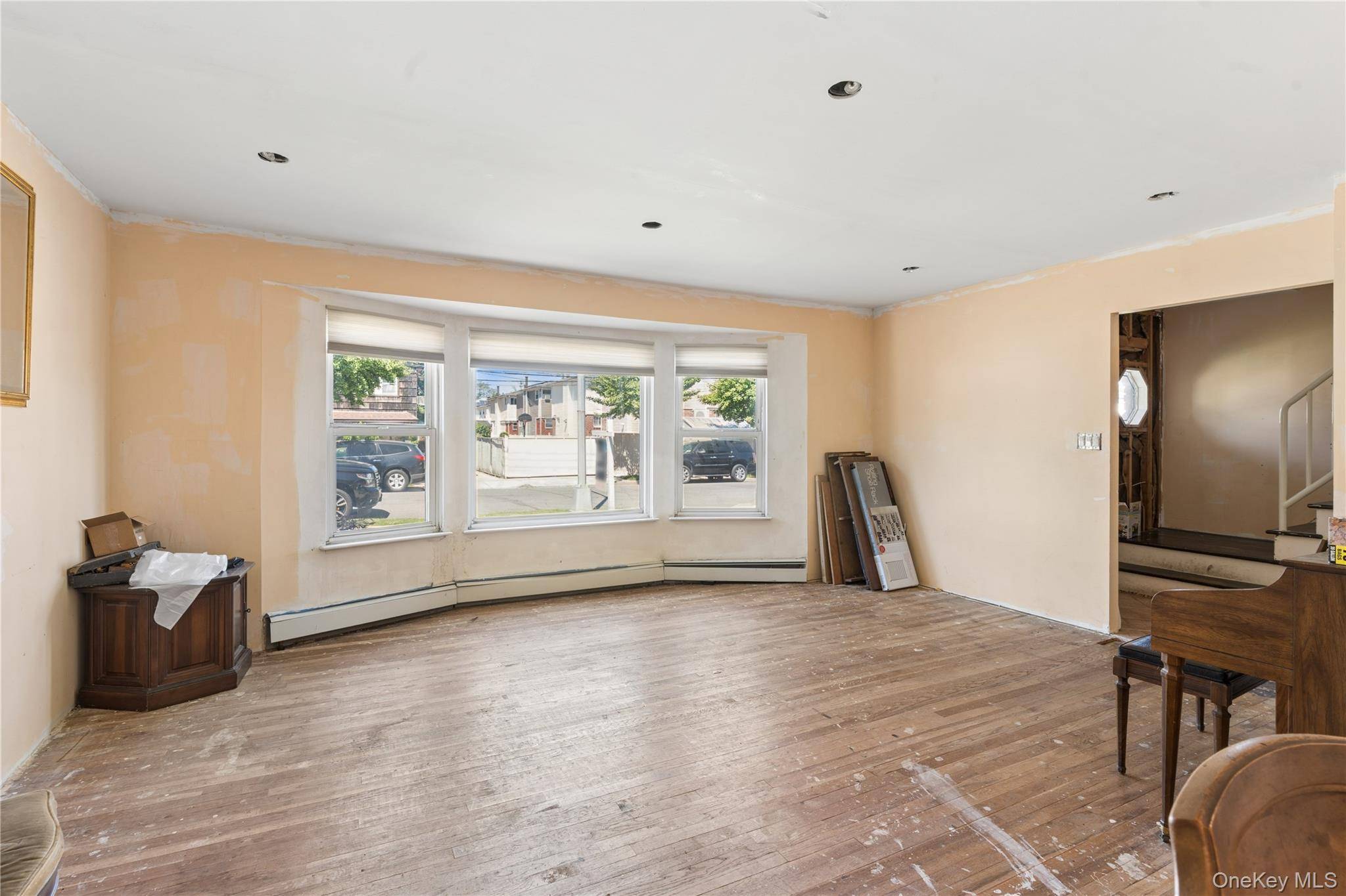 149-63 253rd ST, Rosedale, NY 11422