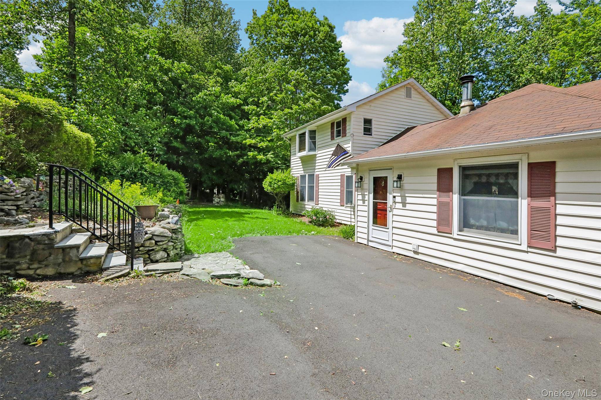 29 Olympus RD, Highland Mills, NY 10930