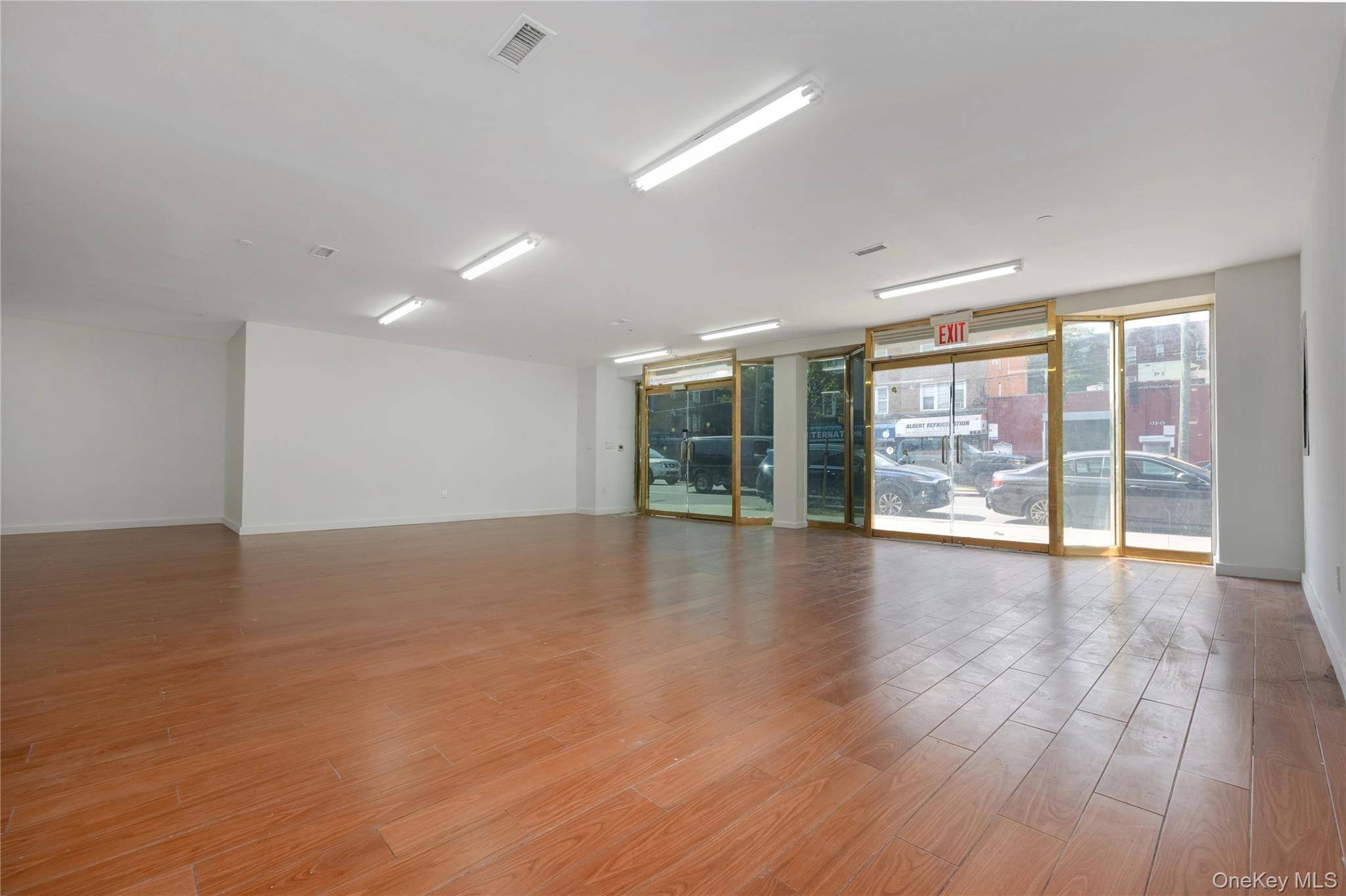 172-18 Jamaica AVE, Jamaica, NY 11432