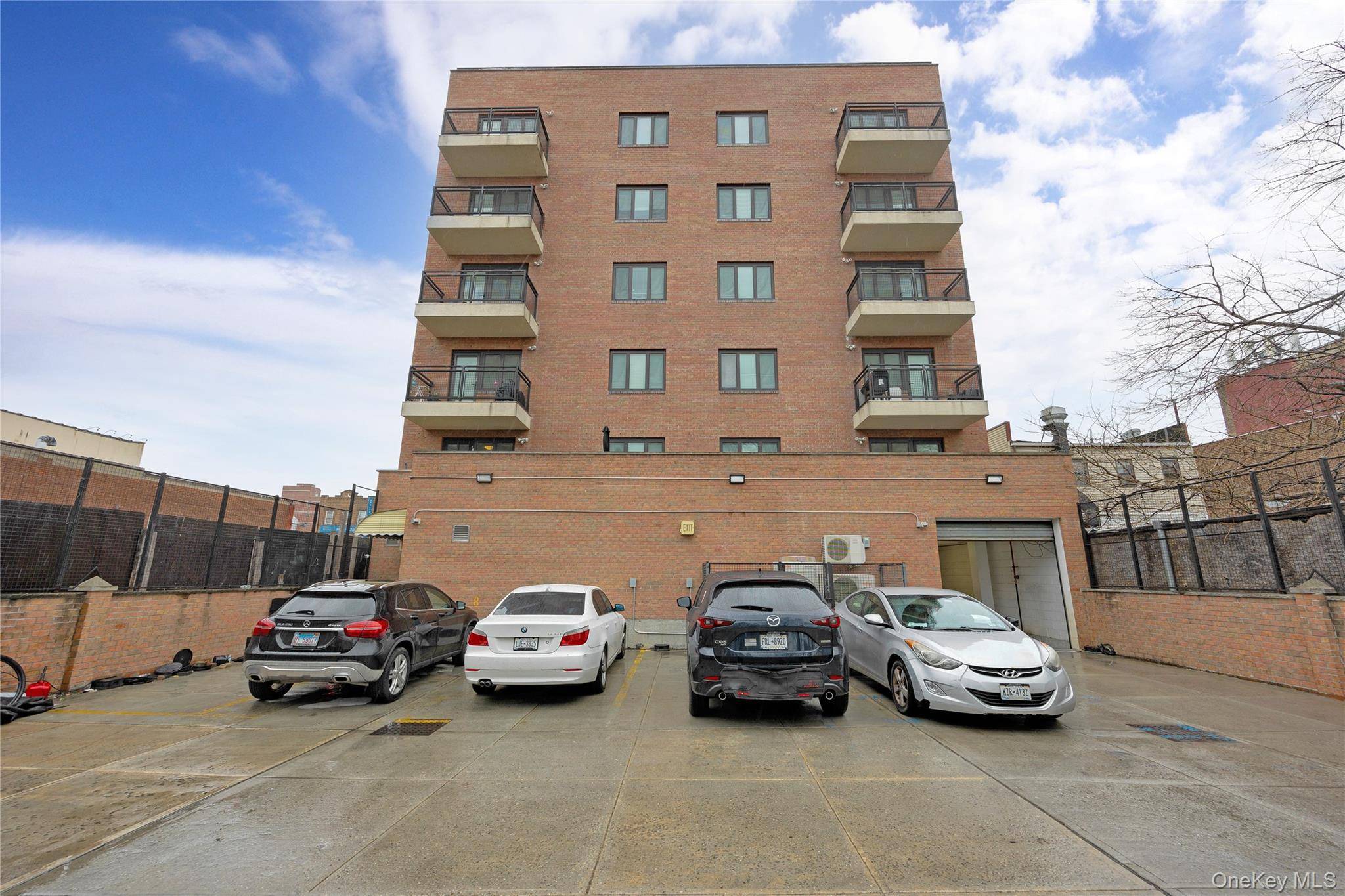 172-18 Jamaica AVE, Jamaica, NY 11432