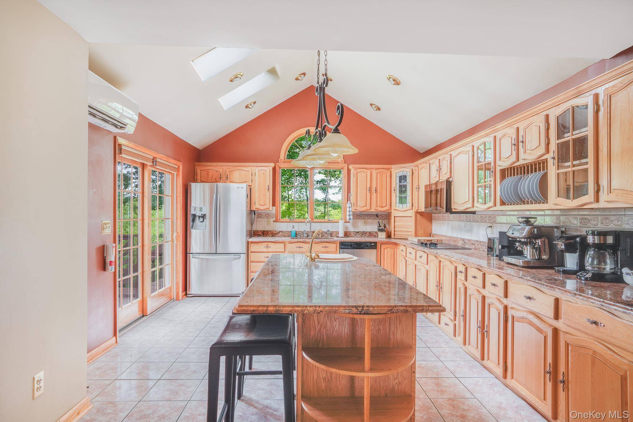 10 Eisgruber Park LN, Highland, NY 12528