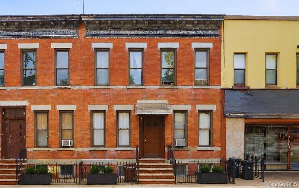 6415 Myrtle AVE, Ridgewood, NY 11385