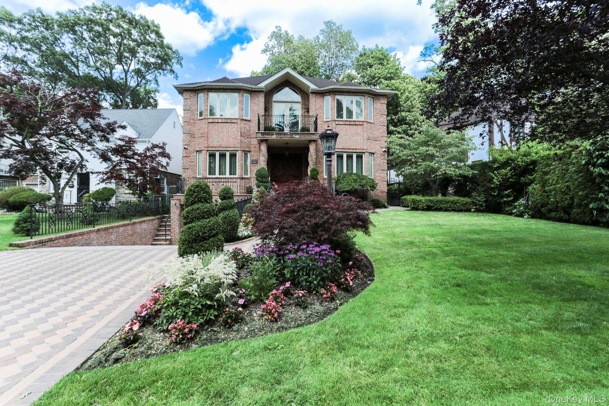 80-49 221st ST, Hollis Hills, NY 11427