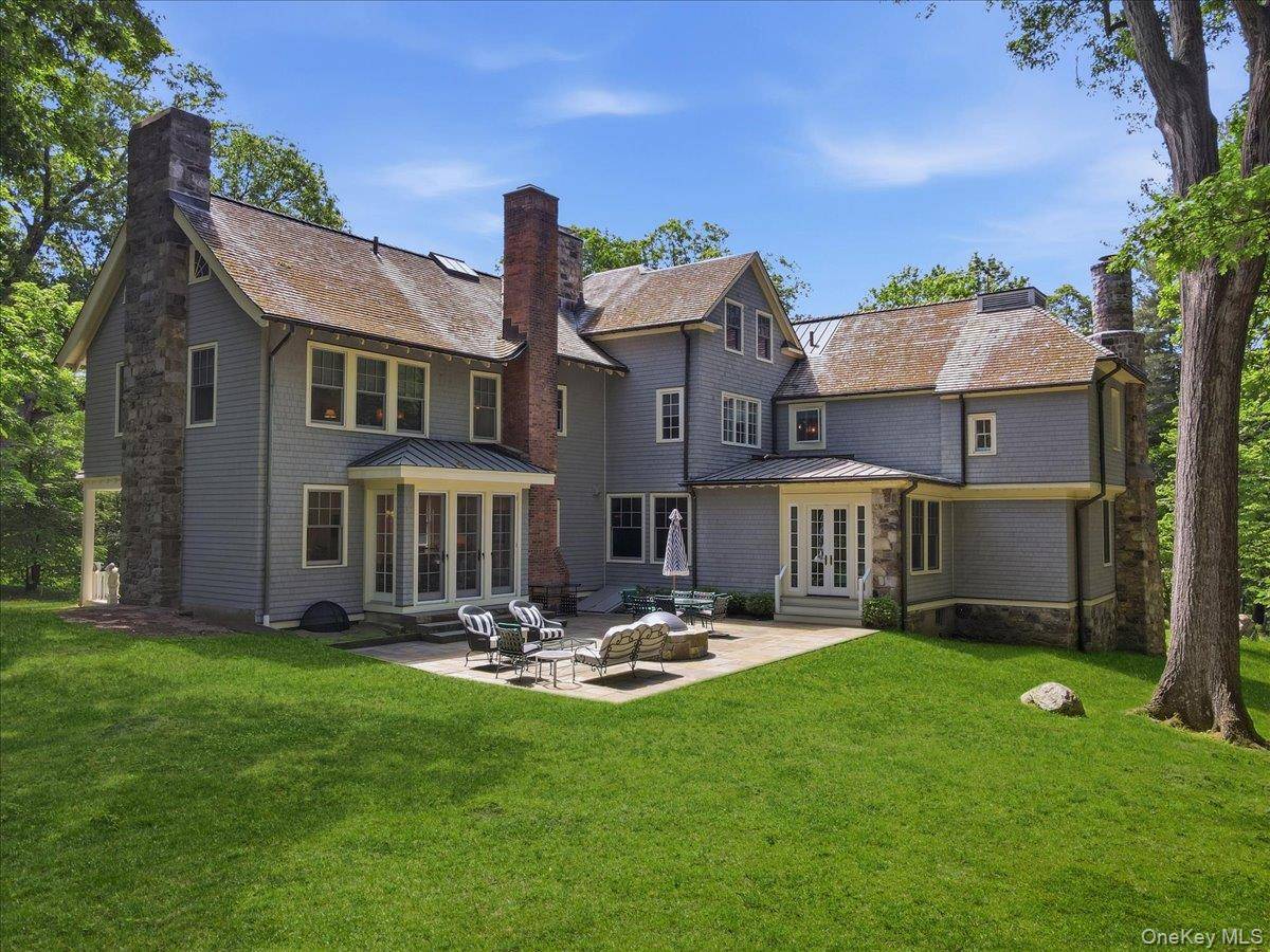 254 McLain ST, Bedford Corners, NY 10549